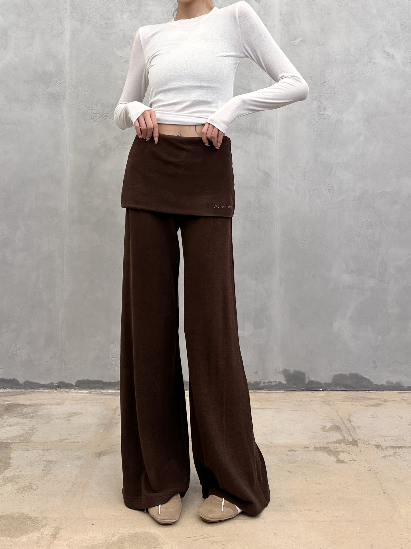 Acne ｜ 新款休闲裤，经典烫钻标，人棉混纺面料，休闲假两件款式，尺码sml