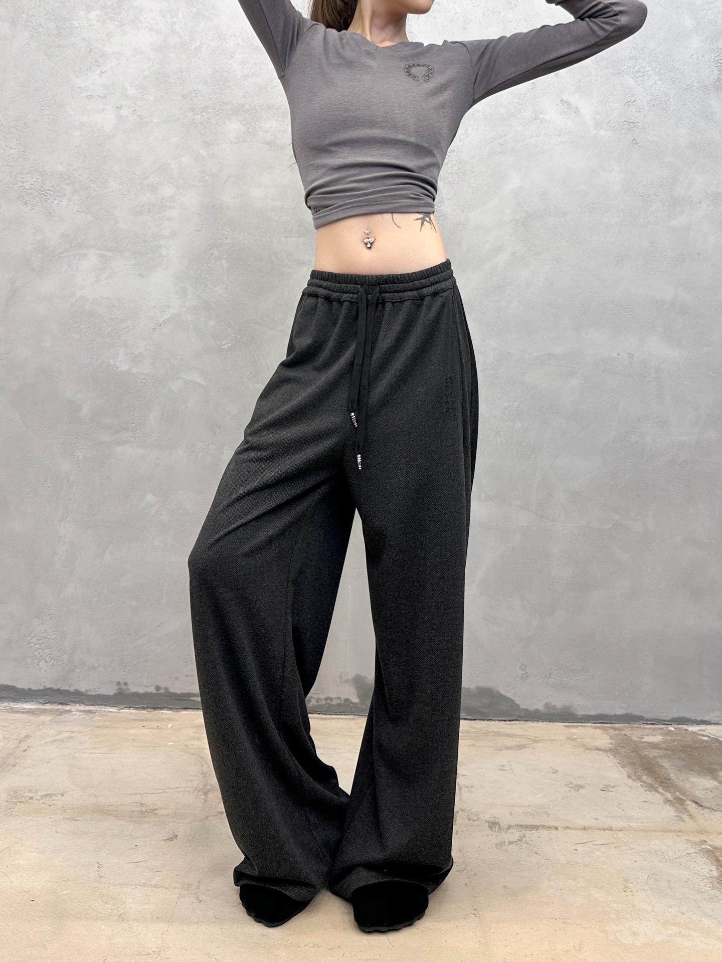 克罗心 ｜ 新款休闲裤，经典刺绣标，羊毛混纺面料，休闲时尚，尺码sml