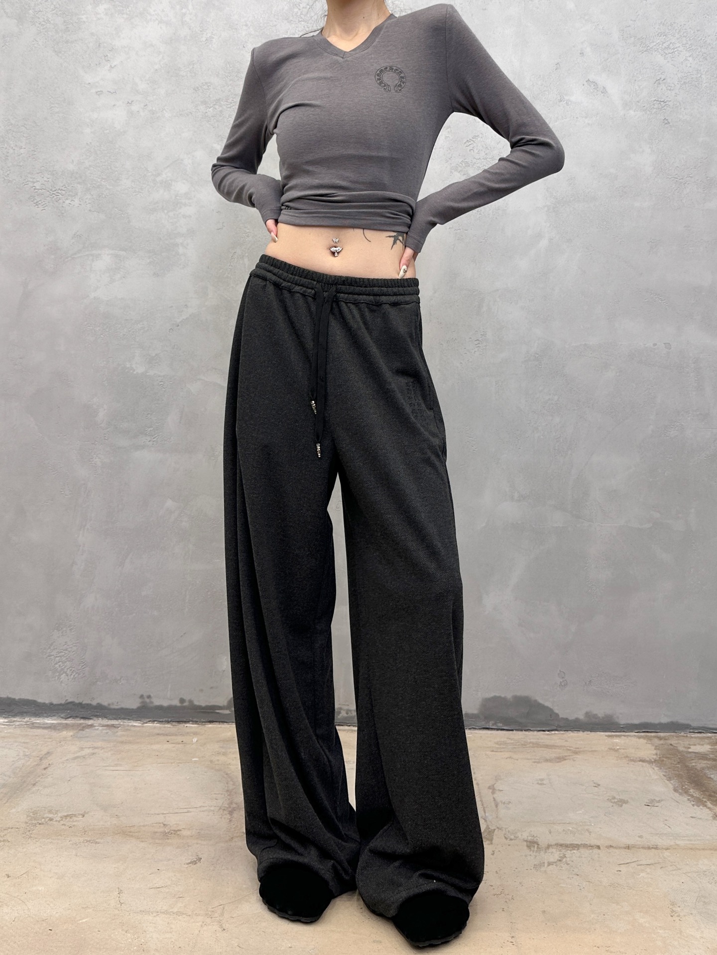 克罗心 ｜ 新款休闲裤，经典刺绣标，羊毛混纺面料，休闲时尚，尺码sml