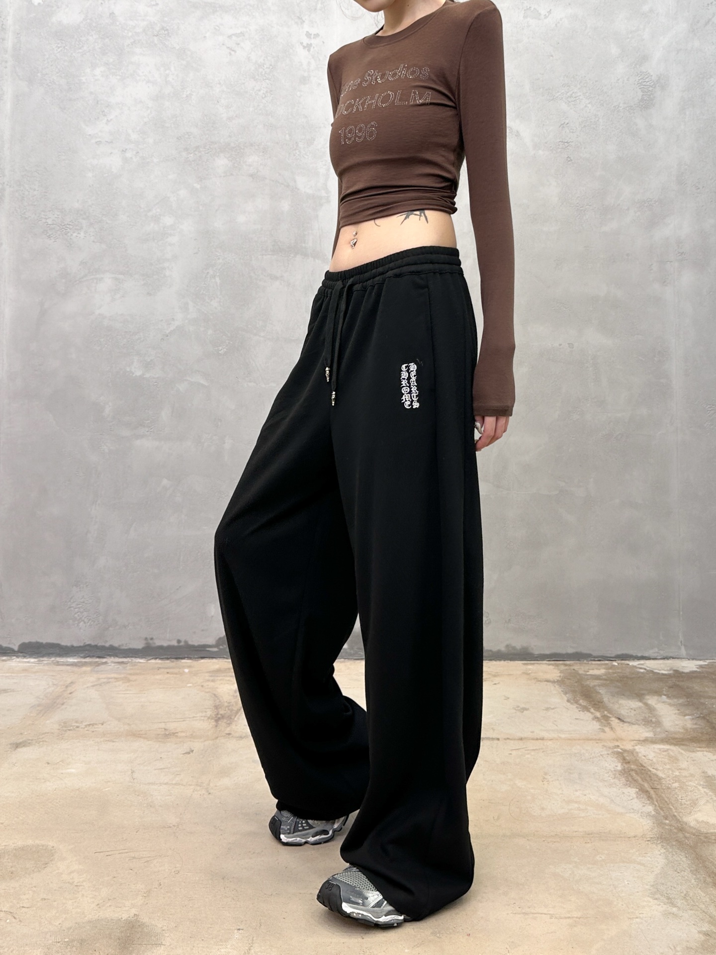 克罗心 ｜ 新款休闲裤，经典刺绣标，羊毛混纺面料，休闲时尚，尺码sml