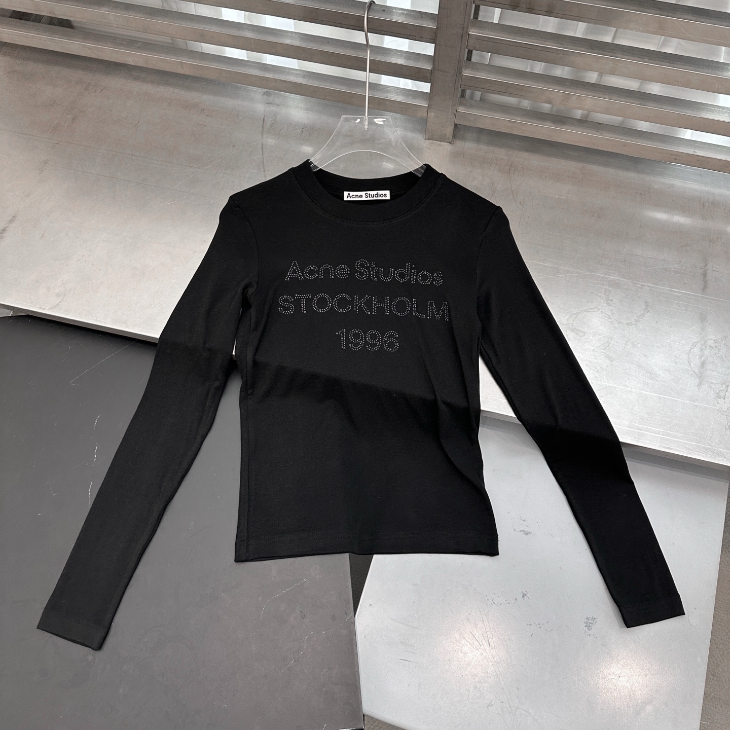 Acne ｜ 新款长袖打底，成衣洗水烫钻工艺，莱赛尔混纺面料，休闲时尚，尺码sml