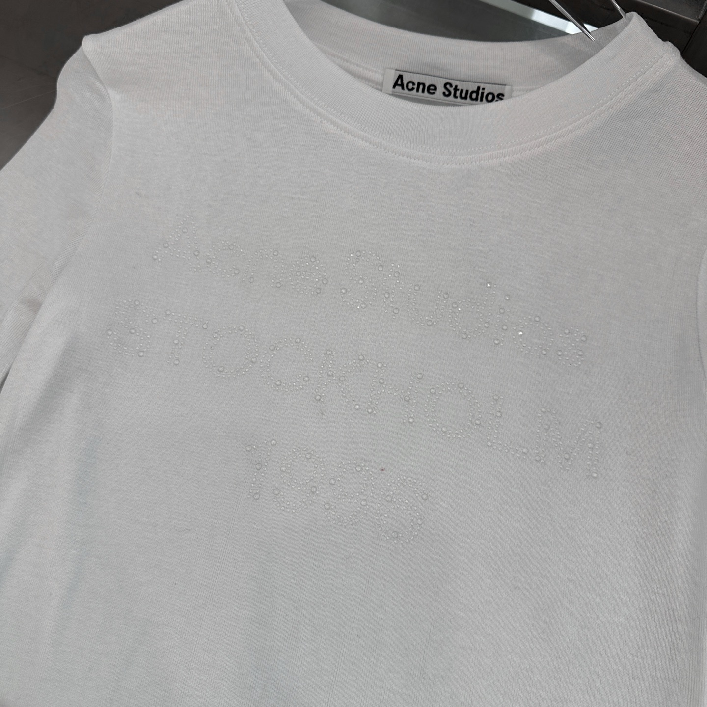 Acne ｜ 新款长袖打底，成衣洗水烫钻工艺，莱赛尔混纺面料，休闲时尚，尺码sml