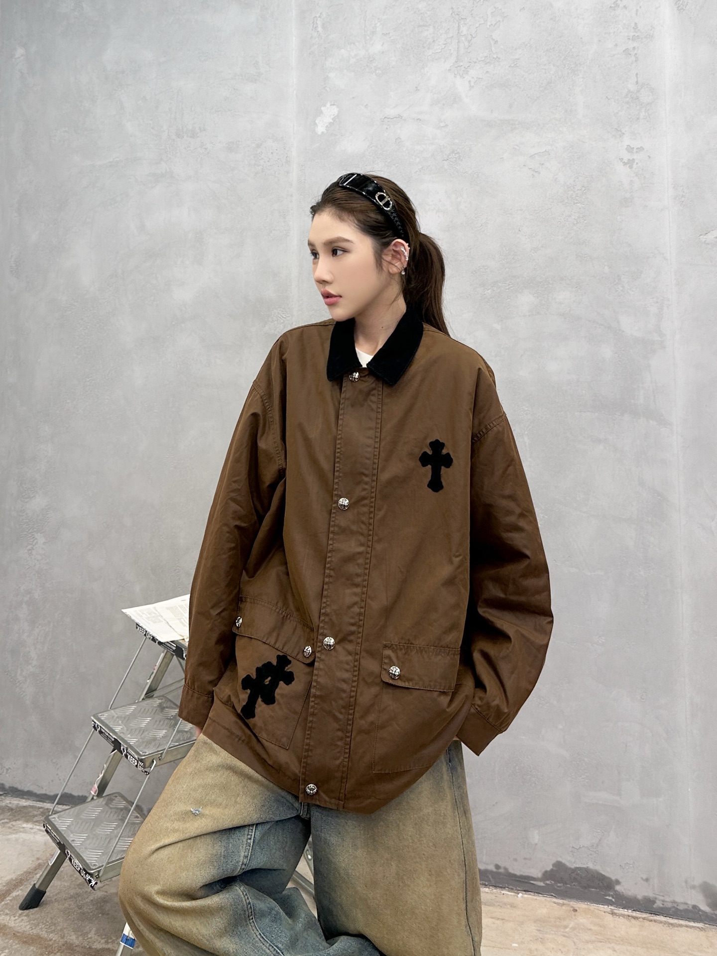 克罗心 ｜ 新款卡哈特风格外套，成衣洗水加软工艺，手工刺绣十字标，日本进口高密涂层风衣面料，男女同款，尺