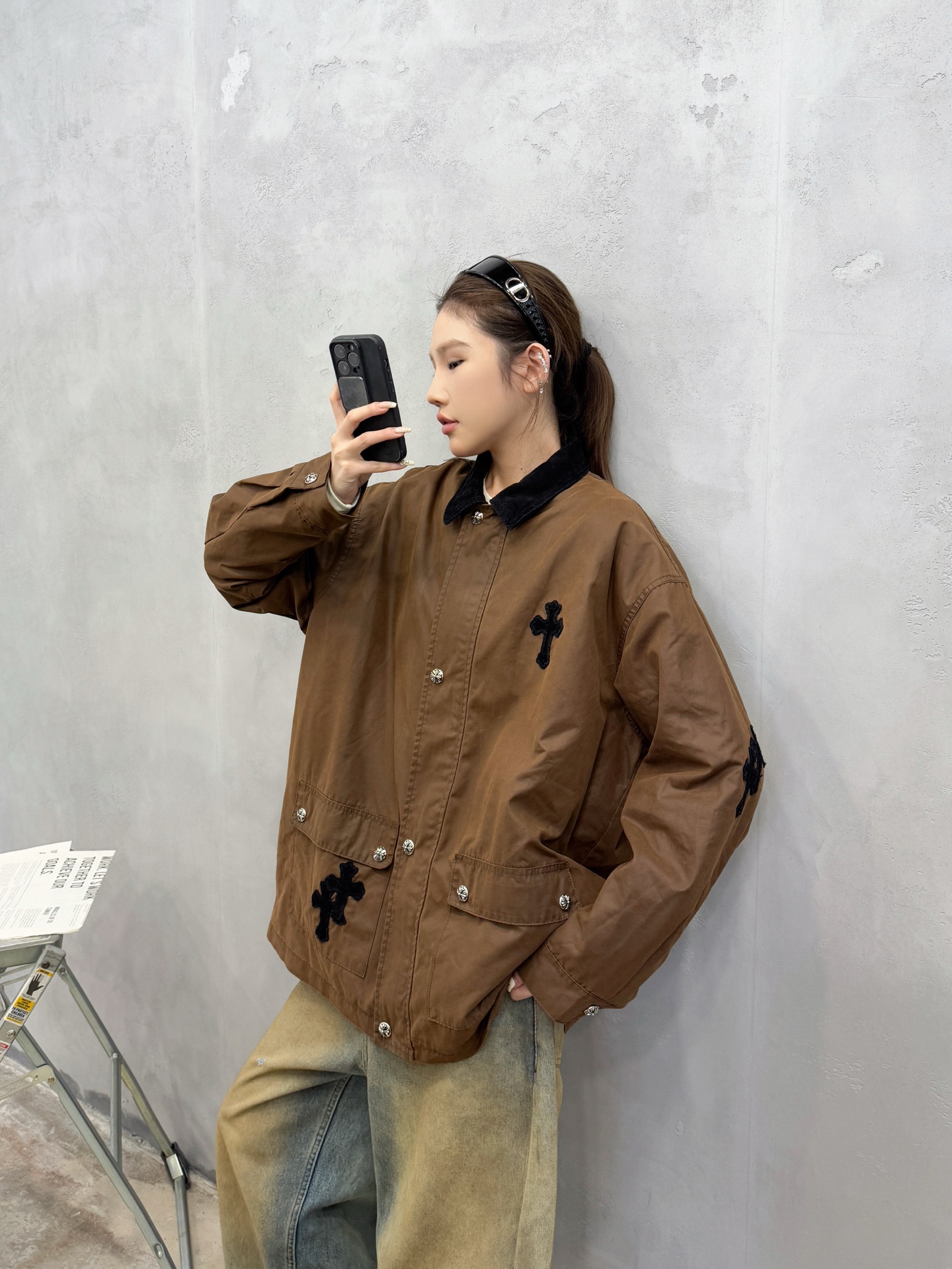 克罗心 ｜ 新款卡哈特风格外套，成衣洗水加软工艺，手工刺绣十字标，日本进口高密涂层风衣面料，男女同款，尺