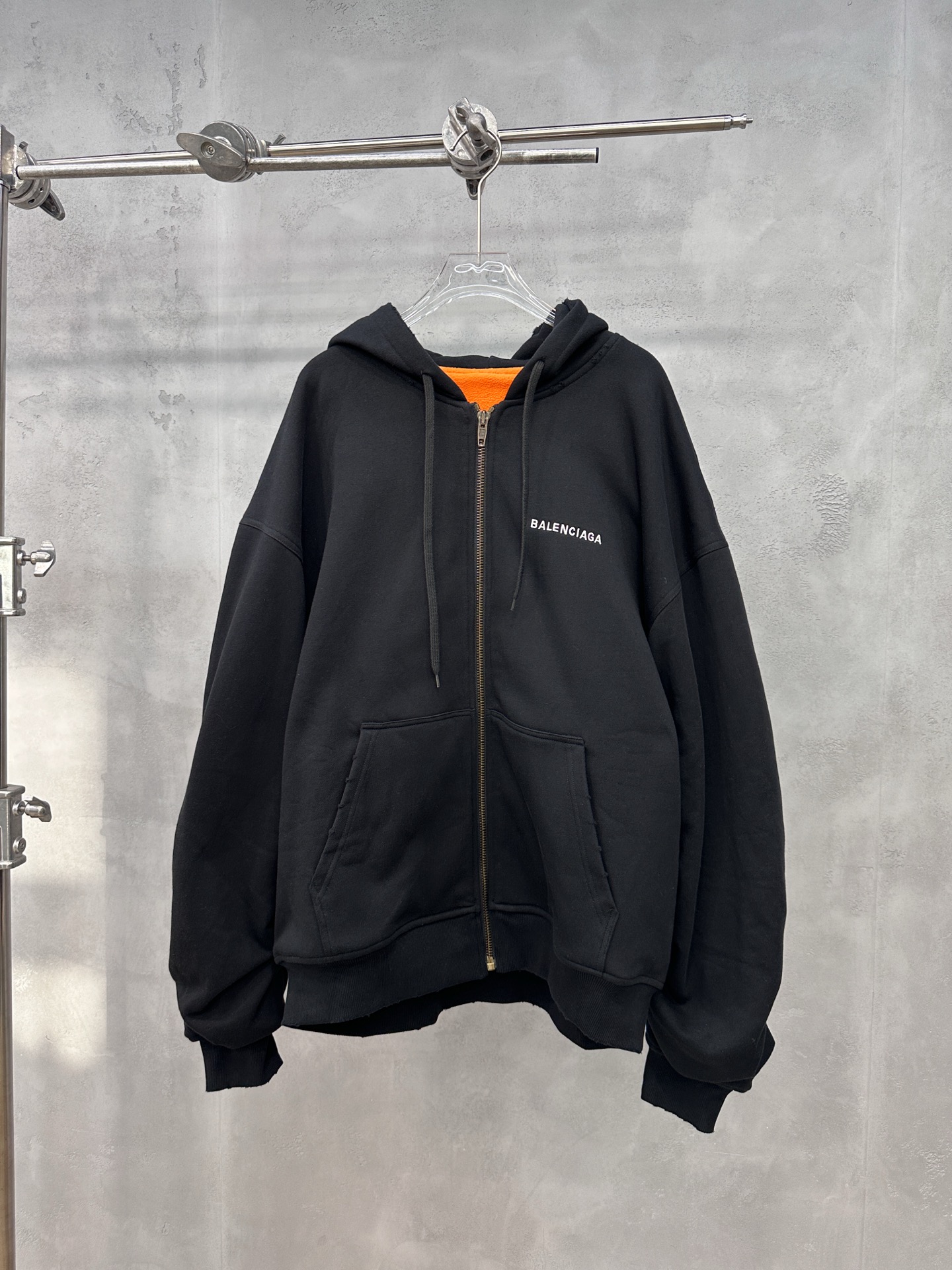 巴黎 ｜ 新款外套开衫，成衣洗水吊磨工艺，内外双层做工，外部加厚针织面料，内里高密摇粒绒保暖面料，休闲时