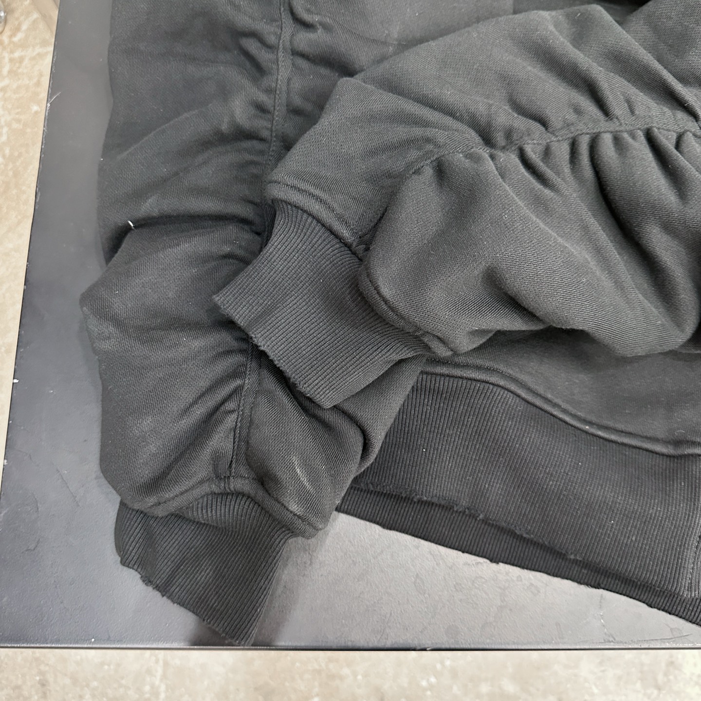 巴黎 ｜ 新款外套开衫，成衣洗水吊磨工艺，内外双层做工，外部加厚针织面料，内里高密摇粒绒保暖面料，休闲时