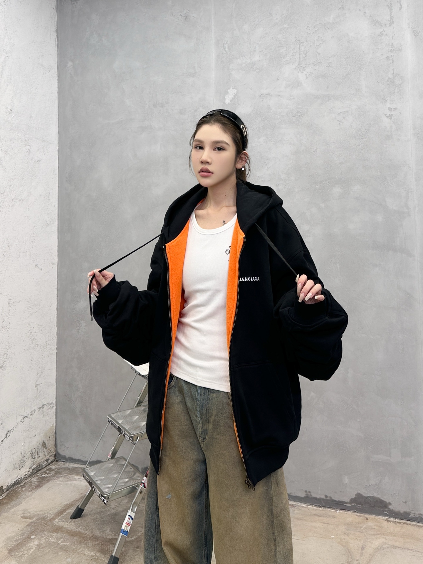 巴黎 ｜ 新款外套开衫，成衣洗水吊磨工艺，内外双层做工，外部加厚针织面料，内里高密摇粒绒保暖面料，休闲时