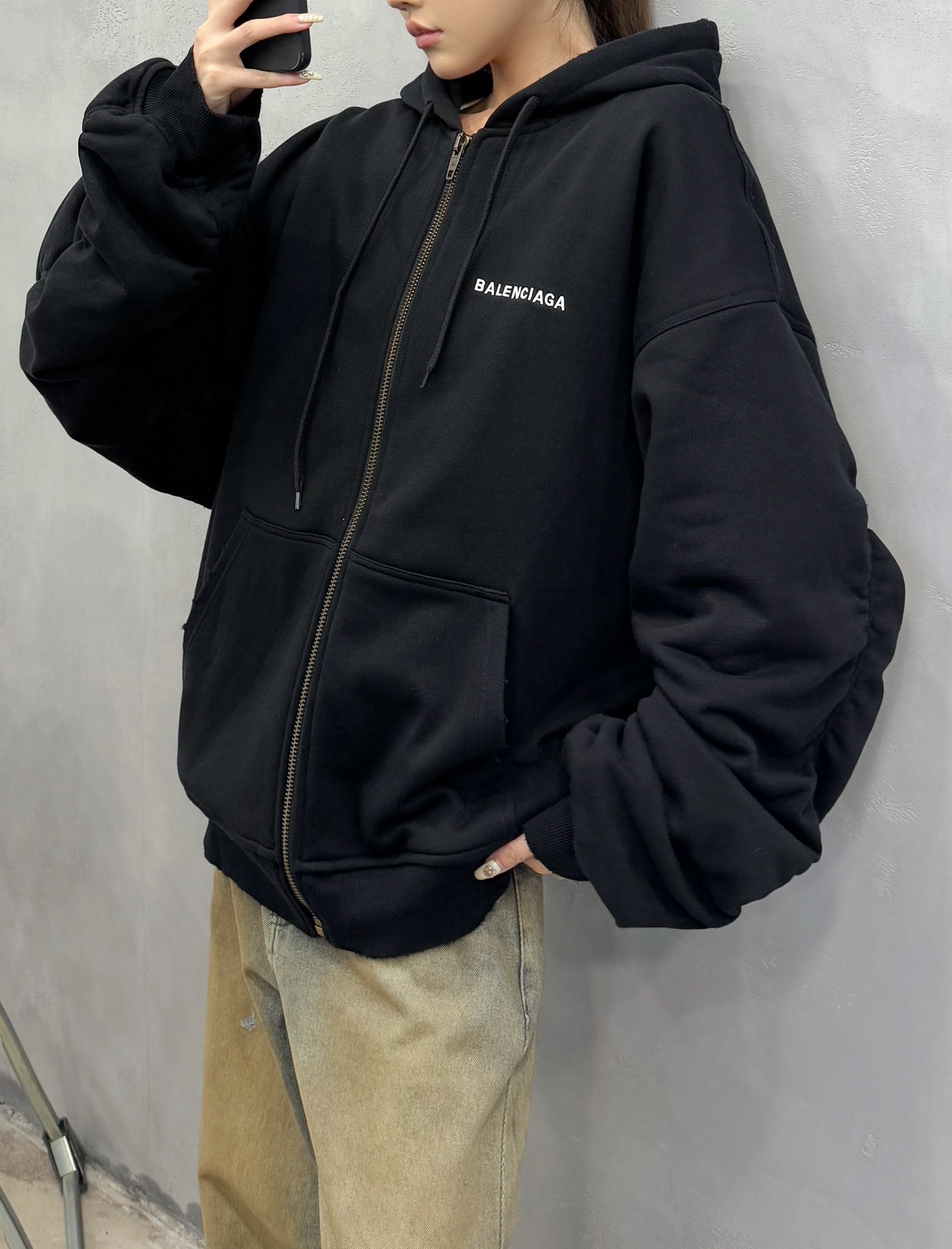 巴黎 ｜ 新款外套开衫，成衣洗水吊磨工艺，内外双层做工，外部加厚针织面料，内里高密摇粒绒保暖面料，休闲时