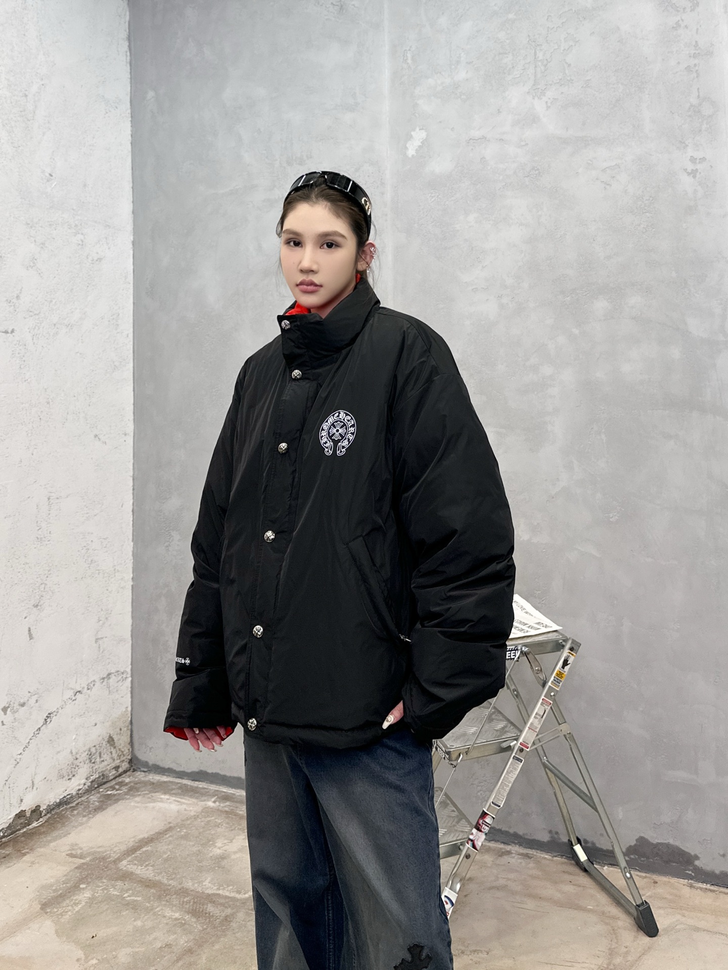 克罗心 ｜ 新款羽绒服，成衣四处印花标，外黑内红撞色设计，内外共用羽绒服面料，90白鹅绒，男女同款，尺码