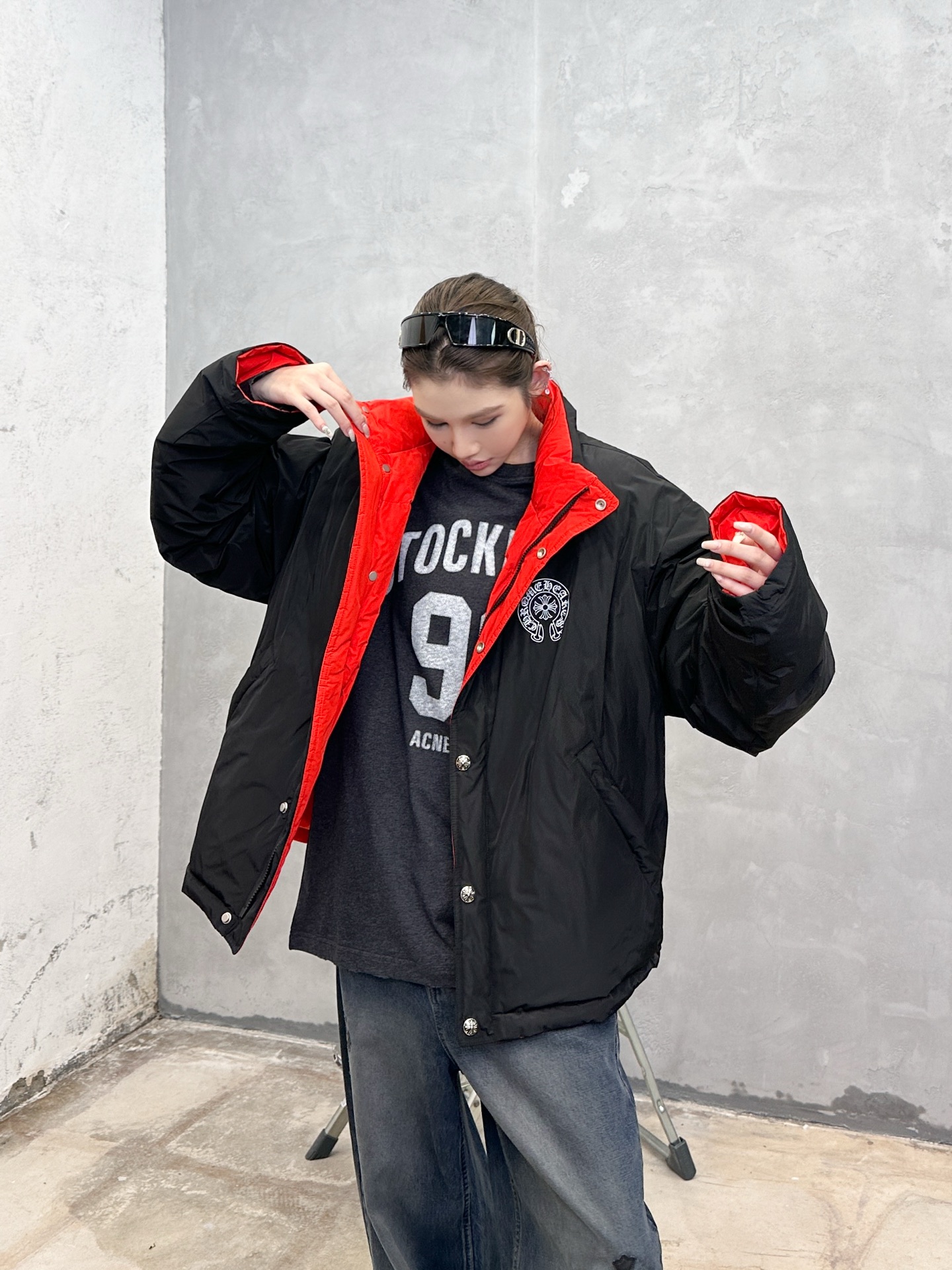 克罗心 ｜ 新款羽绒服，成衣四处印花标，外黑内红撞色设计，内外共用羽绒服面料，90白鹅绒，男女同款，尺码