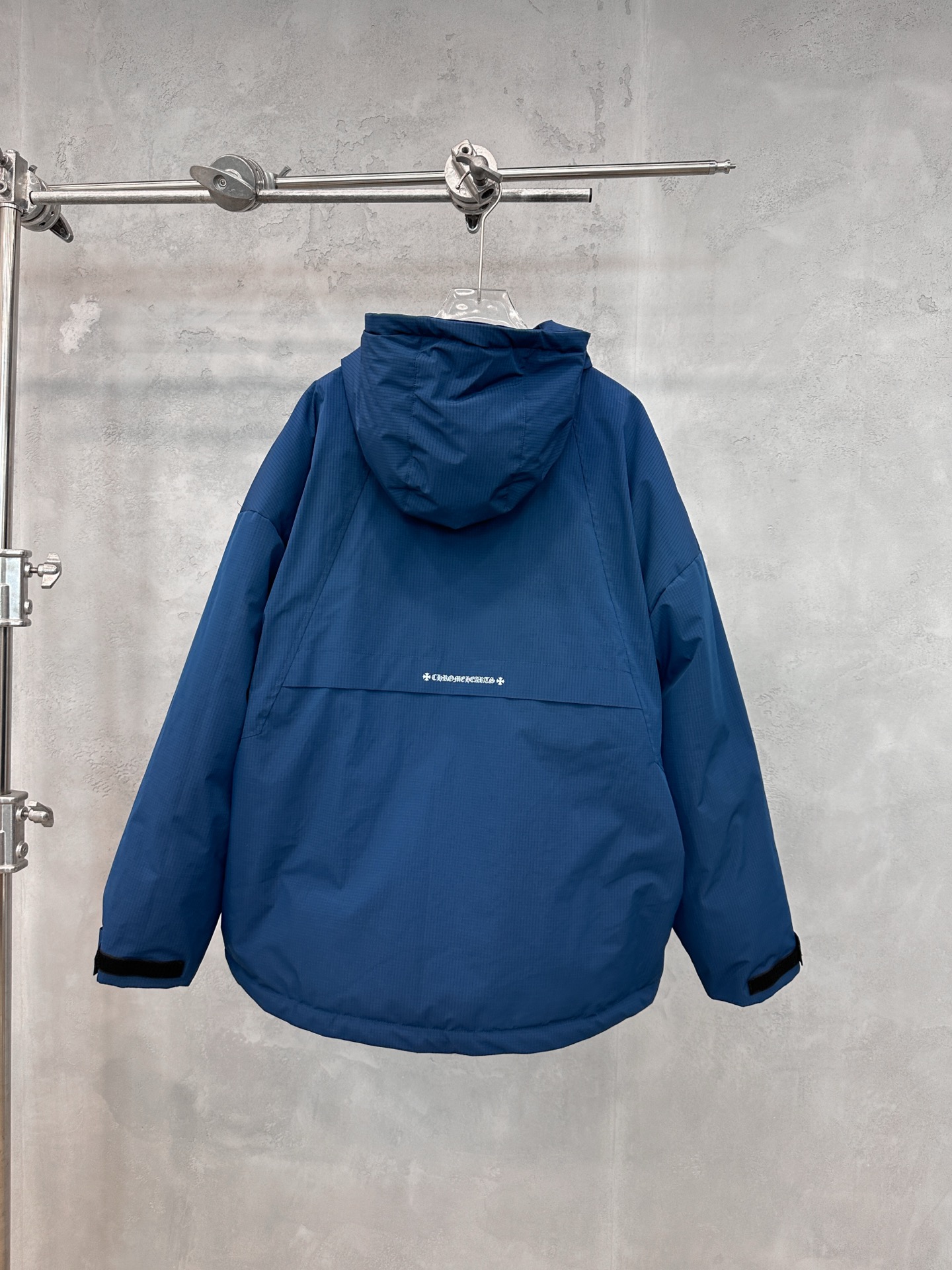 克罗心 ｜ 新款羽绒服，经典刺绣标，结构款90鹅绒填充，休闲时尚，男女同款，尺码sml