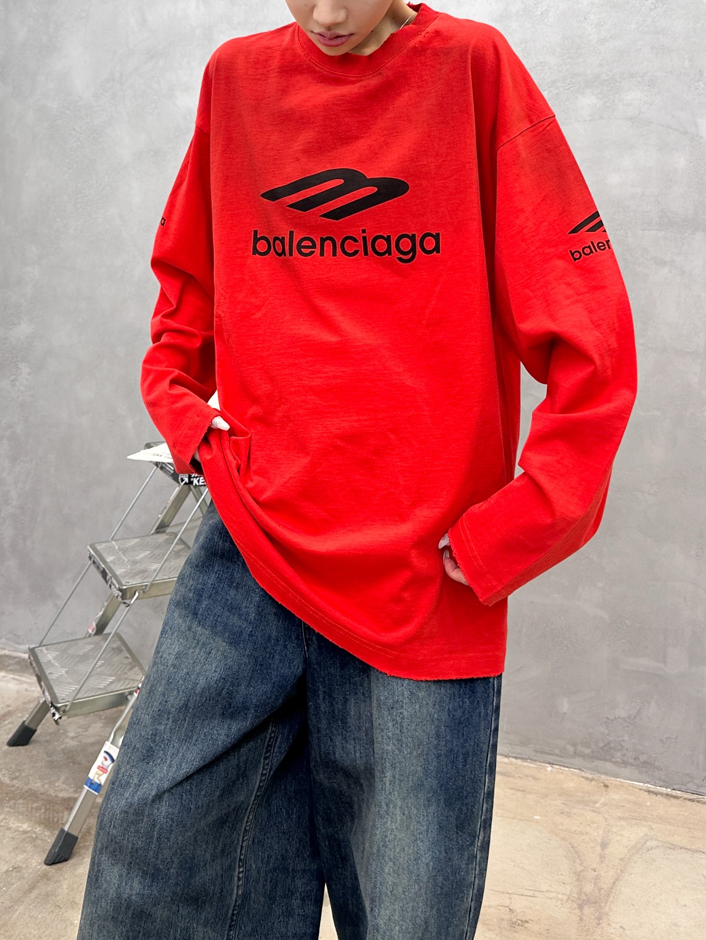 巴黎 ｜ 新款长袖t，成衣洗水喷色吊磨工艺加多处印花，男女同款，尺码sml