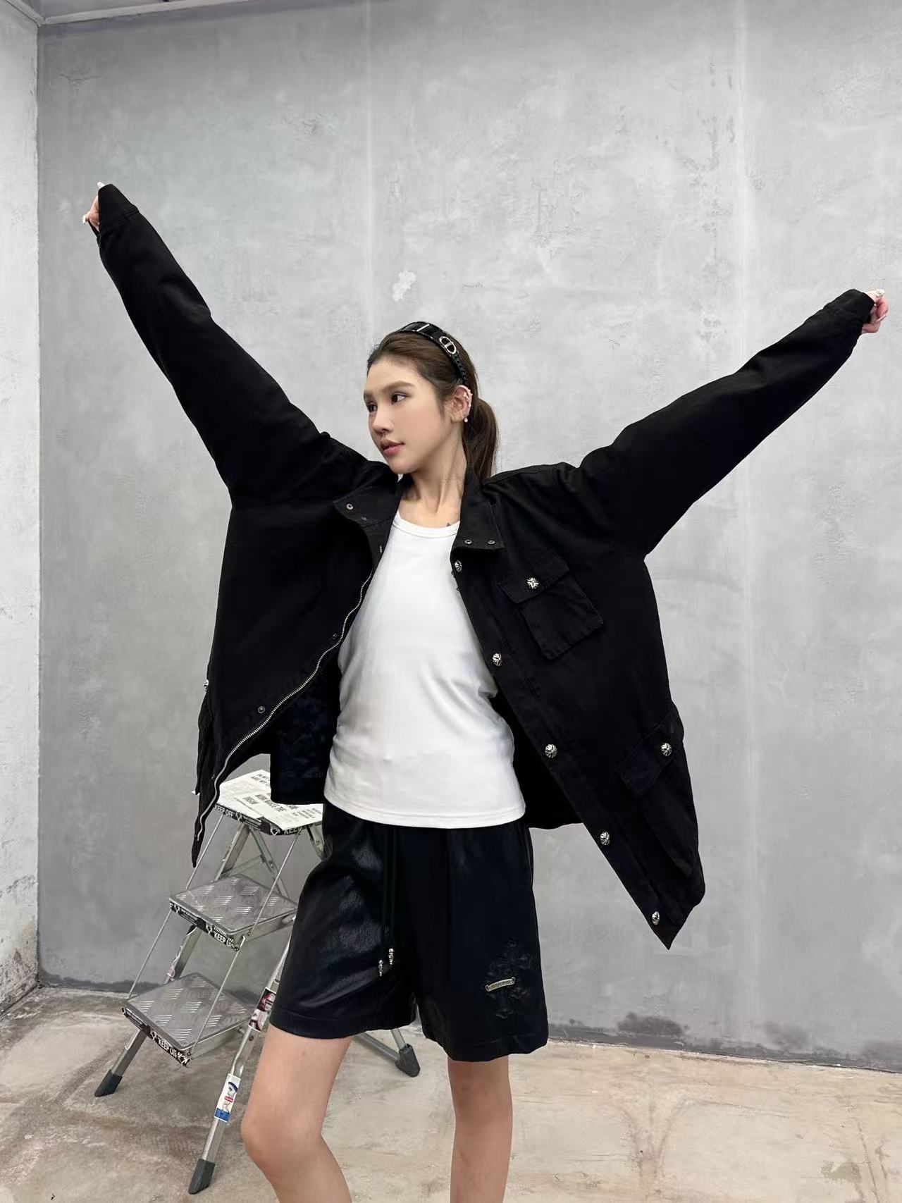 克罗心 ｜ 新款风衣外套，成衣洗水加品牌经典五金，进口高密卡其布，男女同款，尺码sml