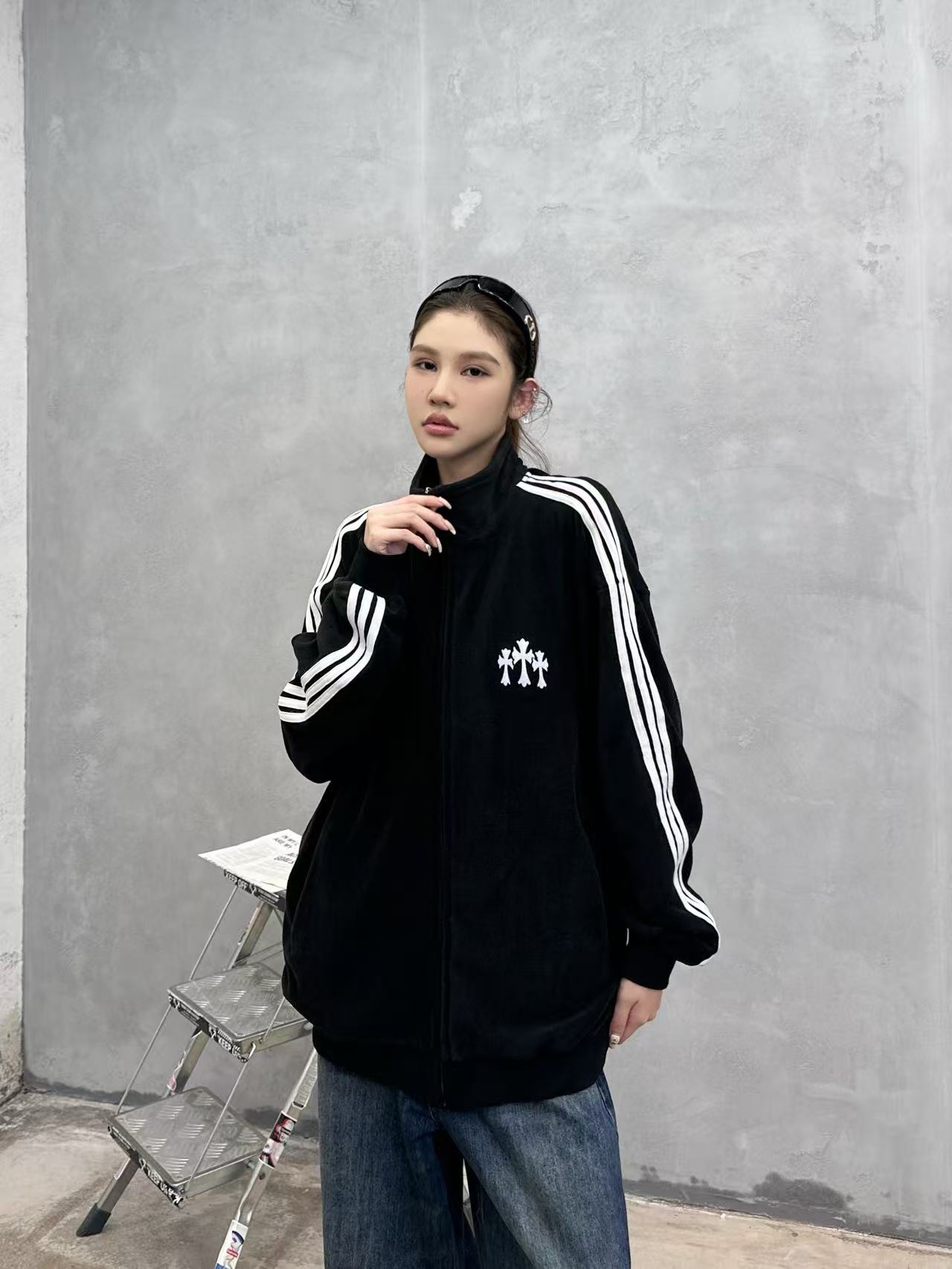 克罗心 ｜ 新款休闲开衫上衣，经典刺绣标加手工车侧杠工艺，高密保暖摇粒绒面料，男女同款，尺码sml