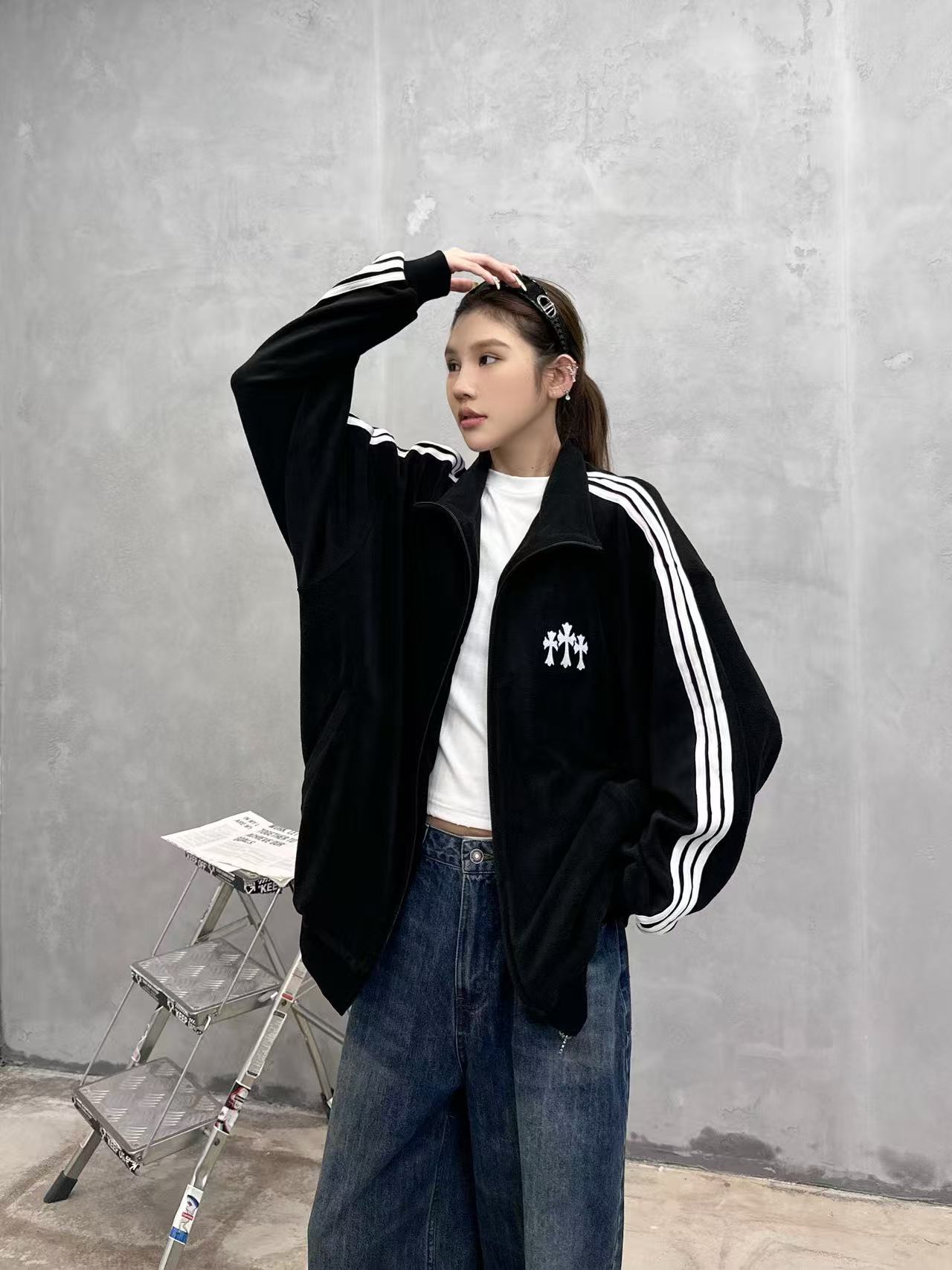 克罗心 ｜ 新款休闲开衫上衣，经典刺绣标加手工车侧杠工艺，高密保暖摇粒绒面料，男女同款，尺码sml