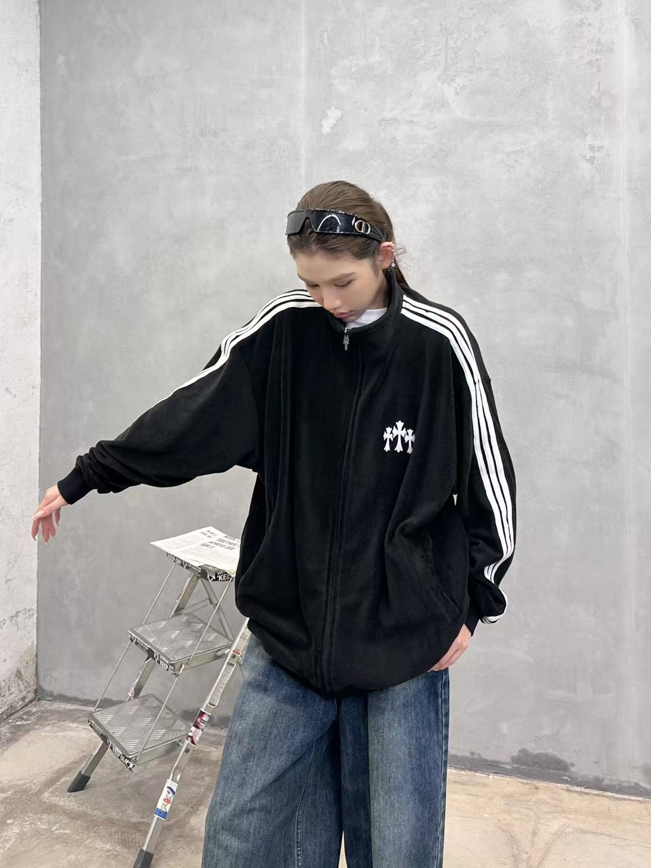 克罗心 ｜ 新款休闲开衫上衣，经典刺绣标加手工车侧杠工艺，高密保暖摇粒绒面料，男女同款，尺码sml