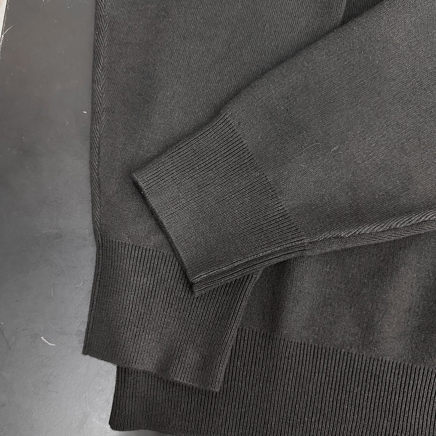 巴黎 ｜ 新款羊毛上衣，经典刺绣标，羊毛混纺纱线，休闲时尚，男女同款，尺码sml