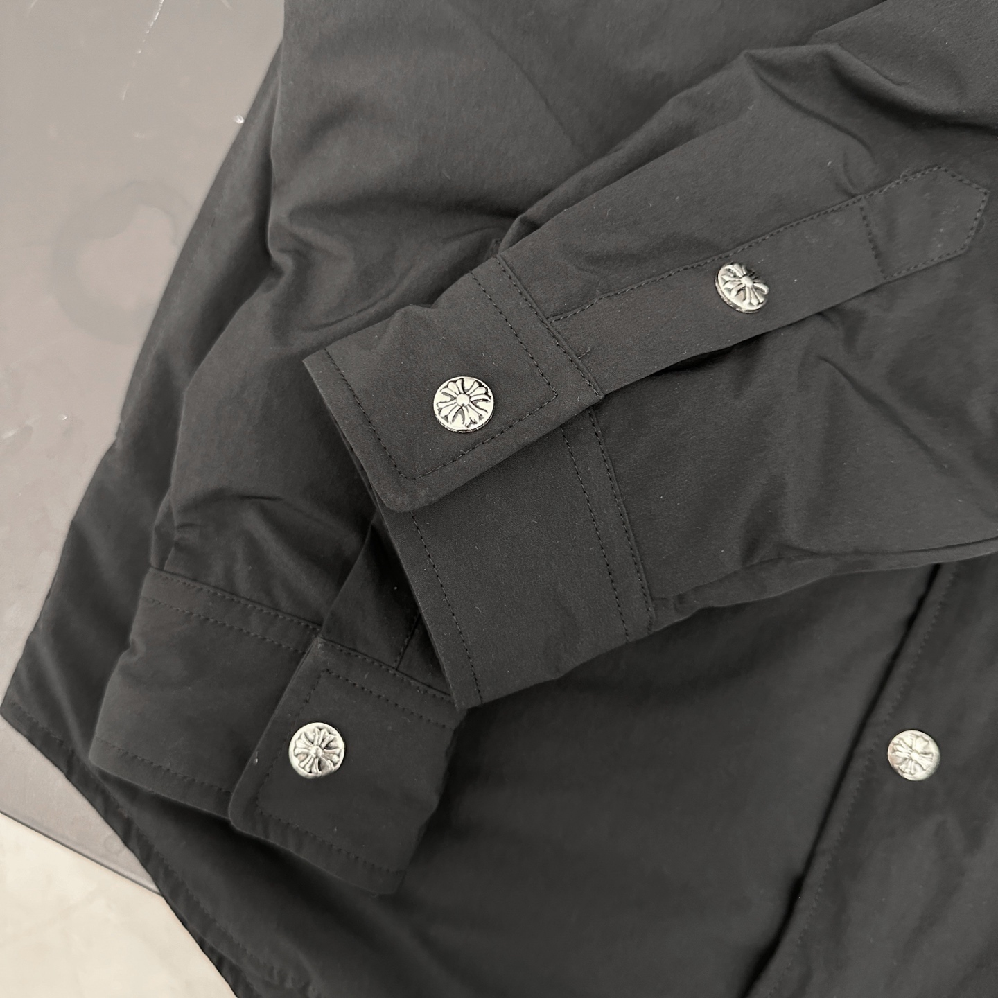 克罗心 ｜ 新款羽绒服，进口高密面料洗水加软工艺，90白鹅绒填充，手工刺绣十字标，男女同款，尺码sml