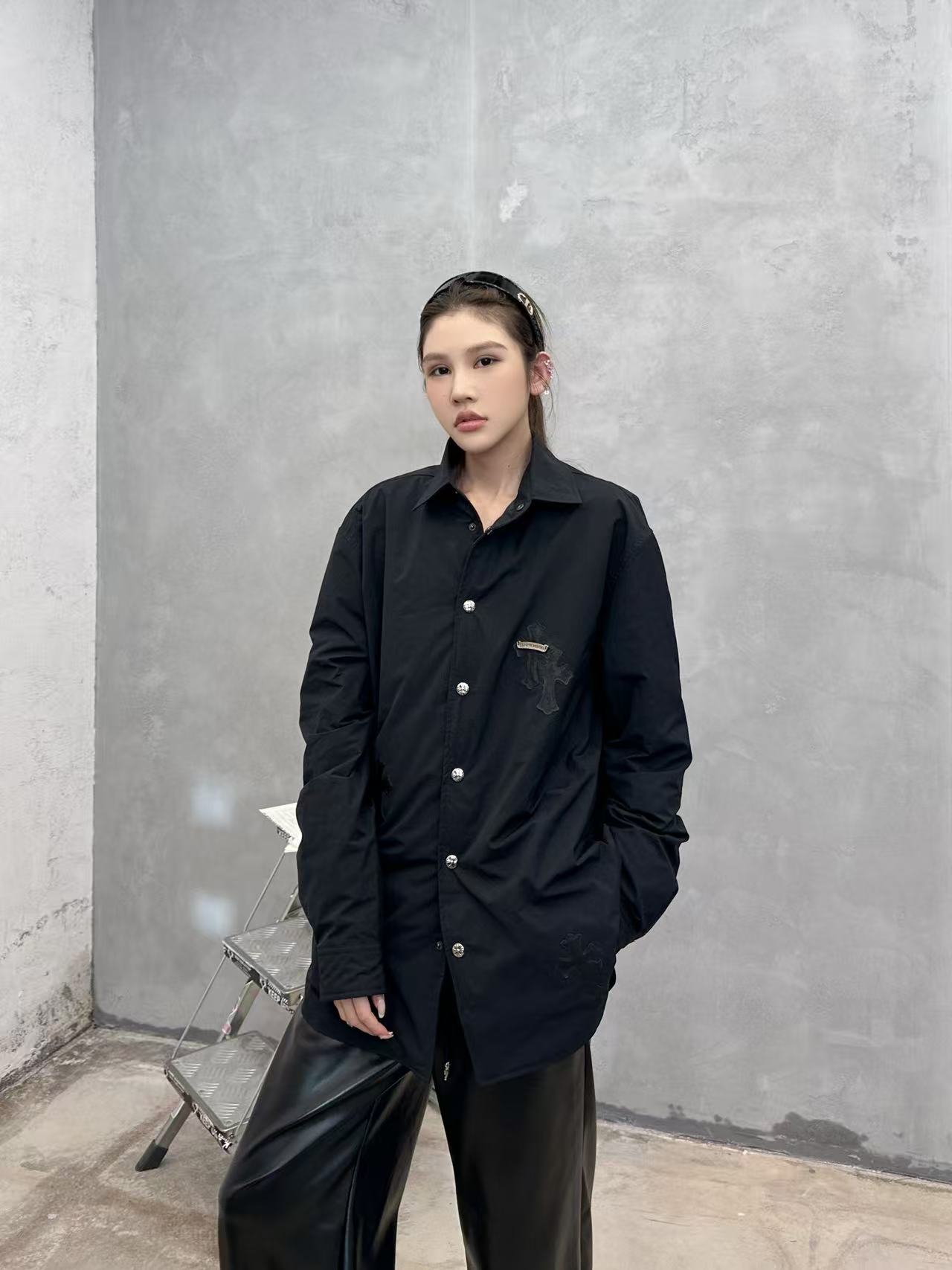 克罗心 ｜ 新款羽绒服，进口高密面料洗水加软工艺，90白鹅绒填充，手工刺绣十字标，男女同款，尺码sml