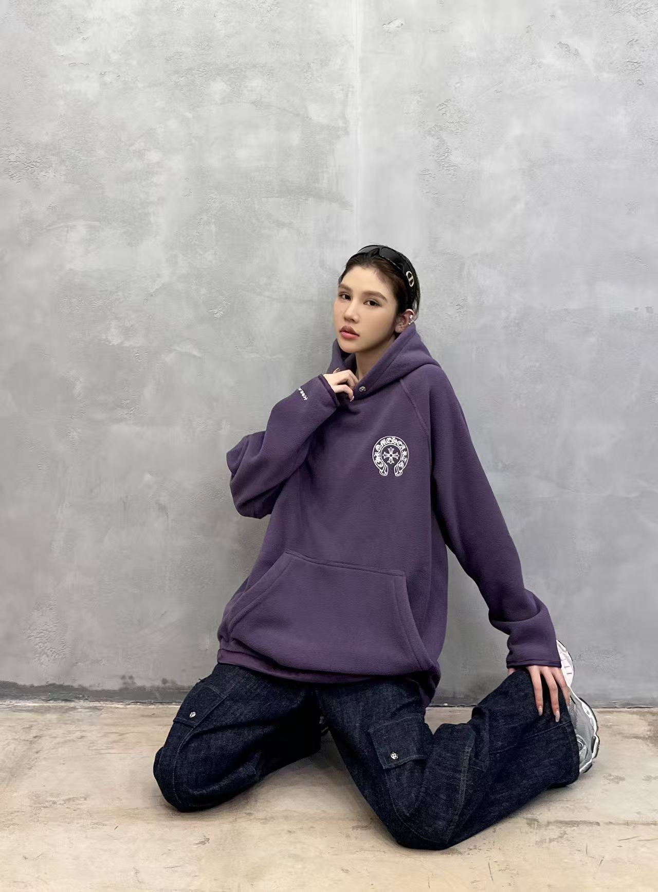 🌾克罗心 ｜ 新款套头卫衣，经典刺绣标工艺，高密摇粒绒保暖面料，休闲时尚套头款，男女同款，尺码sml