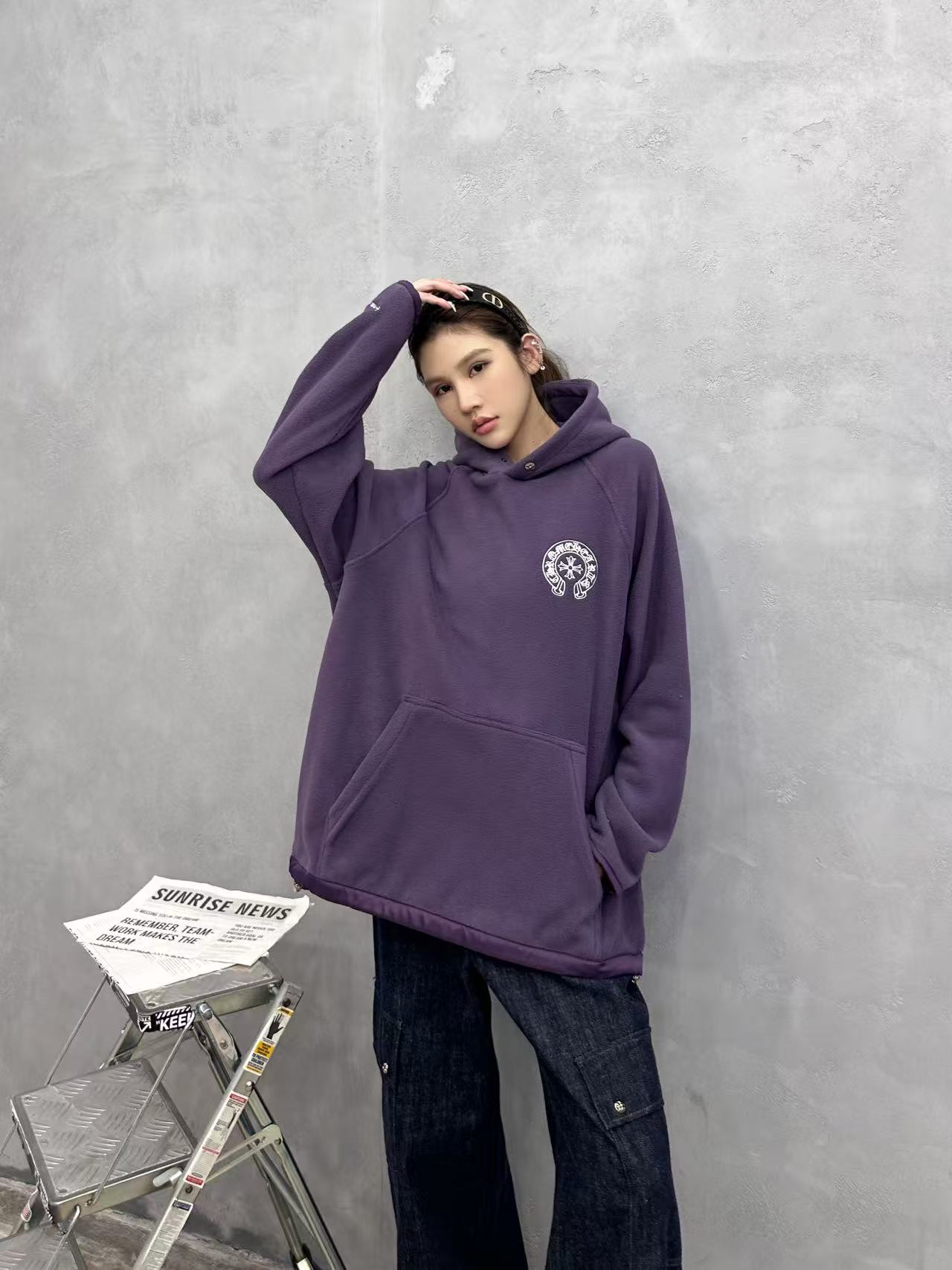 🌾克罗心 ｜ 新款套头卫衣，经典刺绣标工艺，高密摇粒绒保暖面料，休闲时尚套头款，男女同款，尺码sml