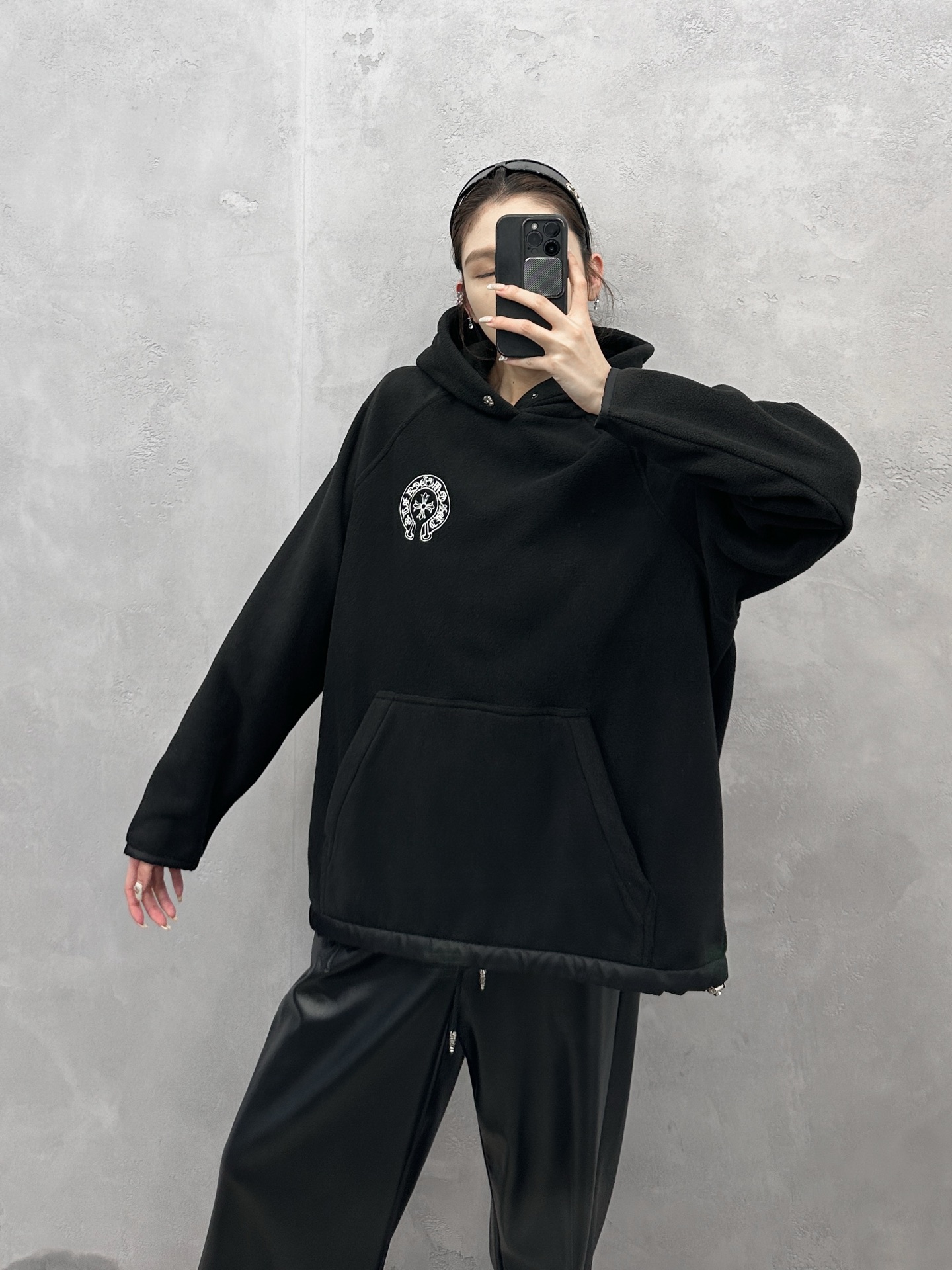 🌾克罗心 ｜ 新款套头卫衣，经典刺绣标工艺，高密摇粒绒保暖面料，休闲时尚套头款，男女同款，尺码sml