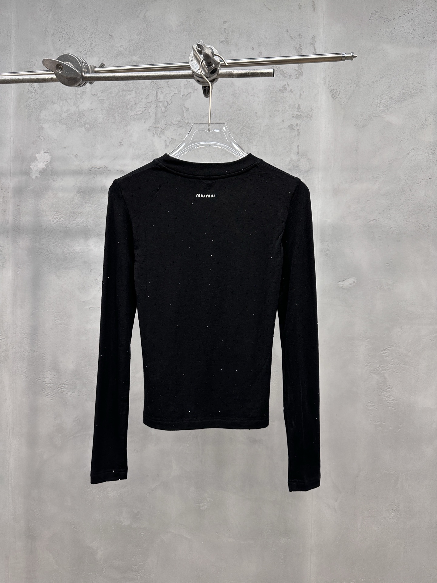 Miu ｜ 新款长袖打底，成衣全身烫钻工艺加前后印花，莱赛尔混纺面料亲肤感超强，尺码sml