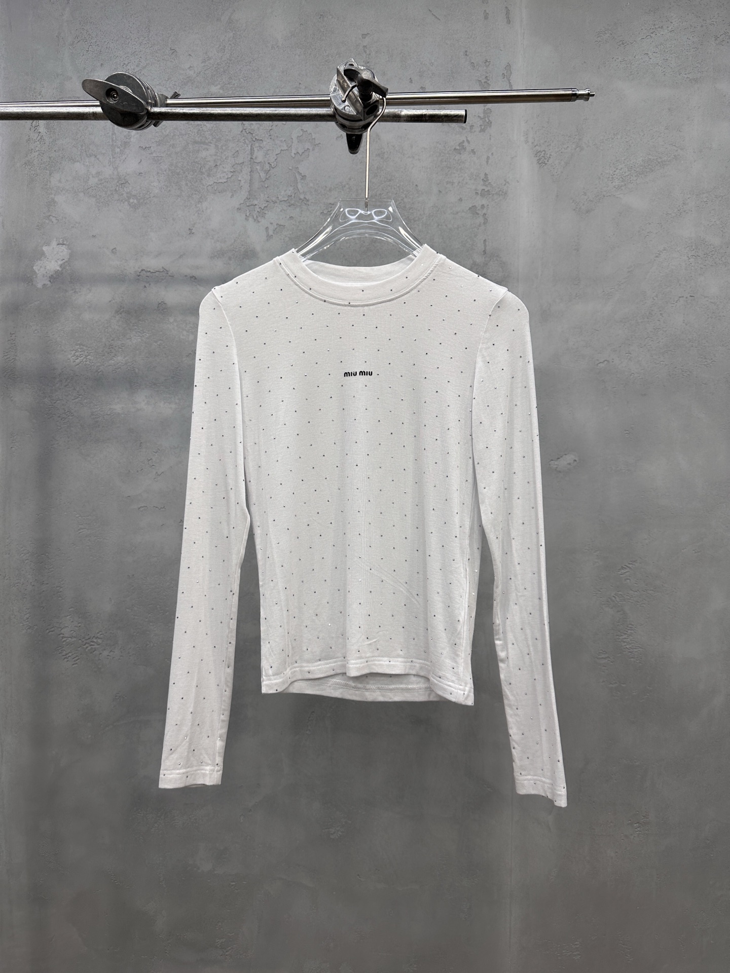 Miu ｜ 新款长袖打底，成衣全身烫钻工艺加前后印花，莱赛尔混纺面料亲肤感超强，尺码sml