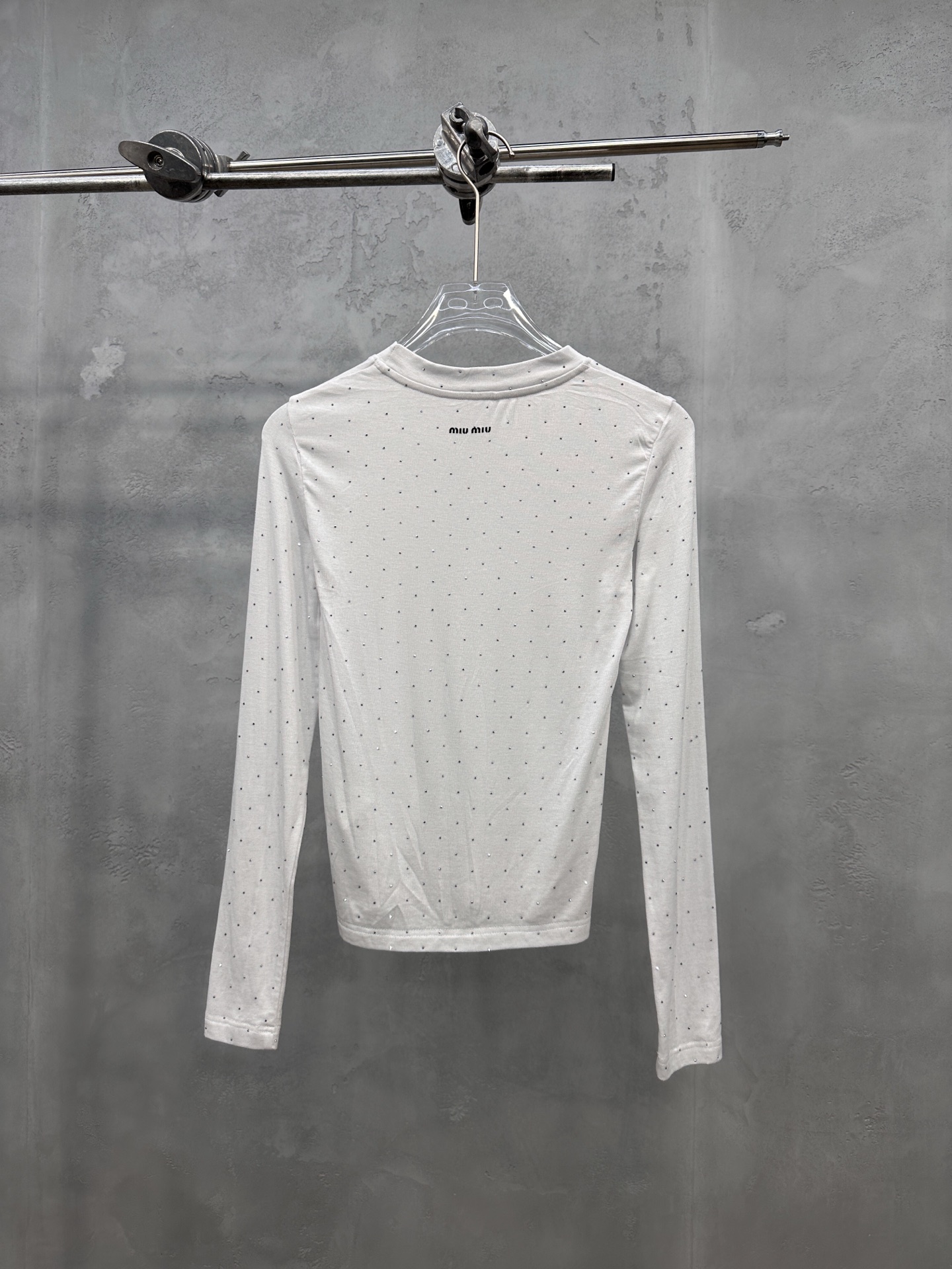Miu ｜ 新款长袖打底，成衣全身烫钻工艺加前后印花，莱赛尔混纺面料亲肤感超强，尺码sml