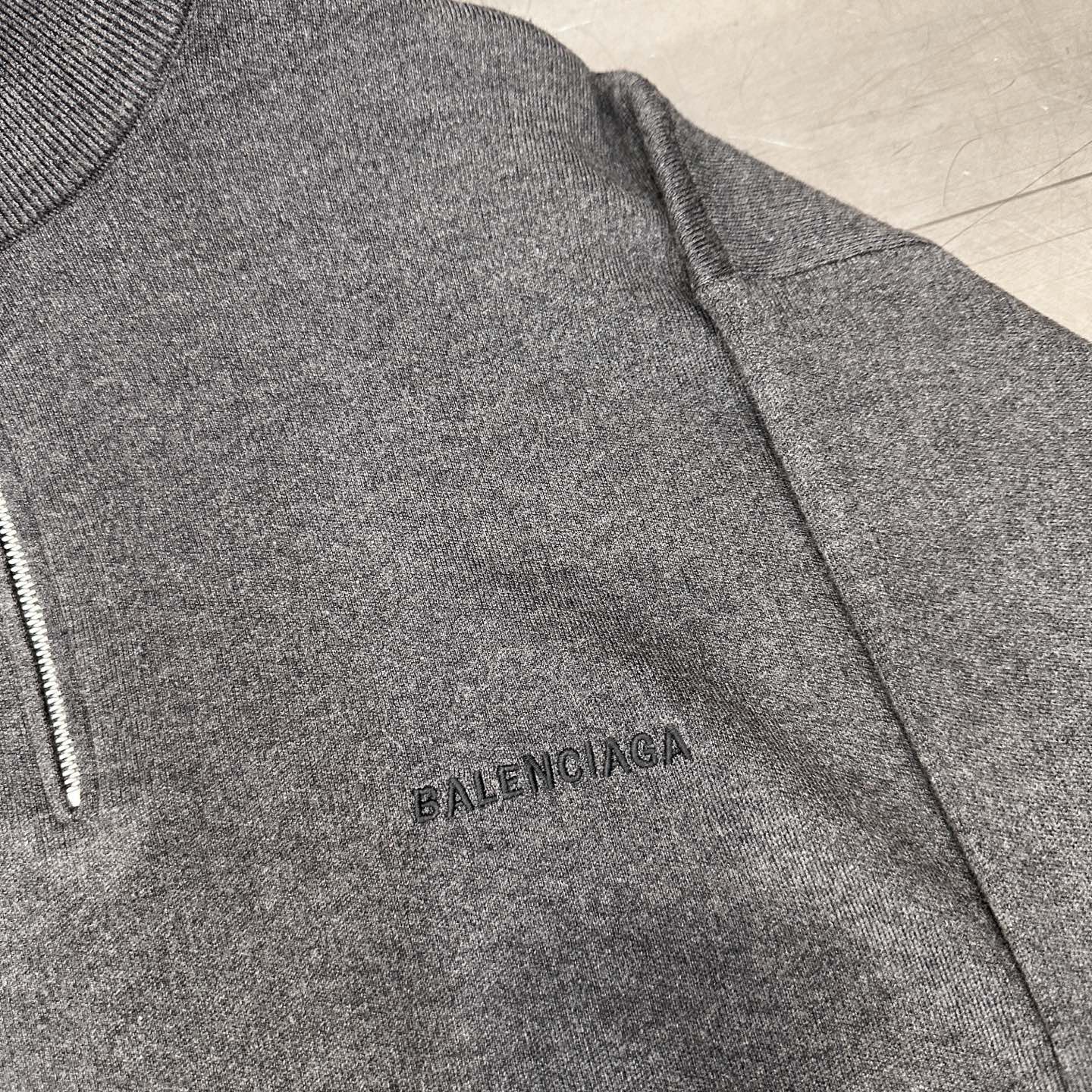 巴黎 ｜ 新款羊毛上衣，经典刺绣标，羊毛混纺纱线毛织，休闲时尚，男女同款，尺码sml