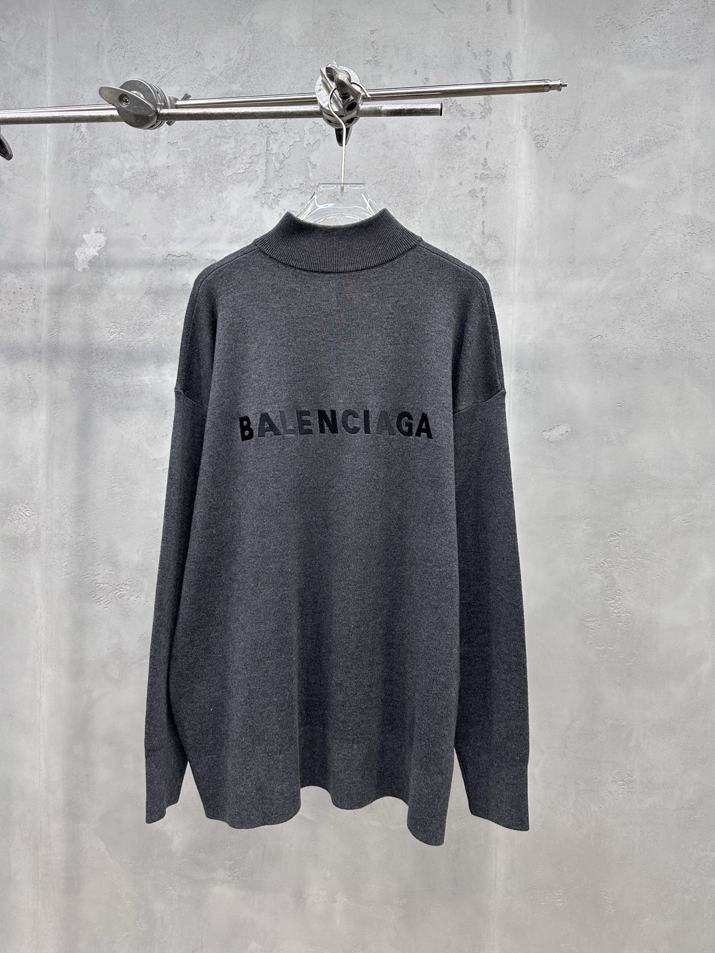 巴黎 ｜ 新款羊毛上衣，经典刺绣标，羊毛混纺纱线毛织，休闲时尚，男女同款，尺码sml