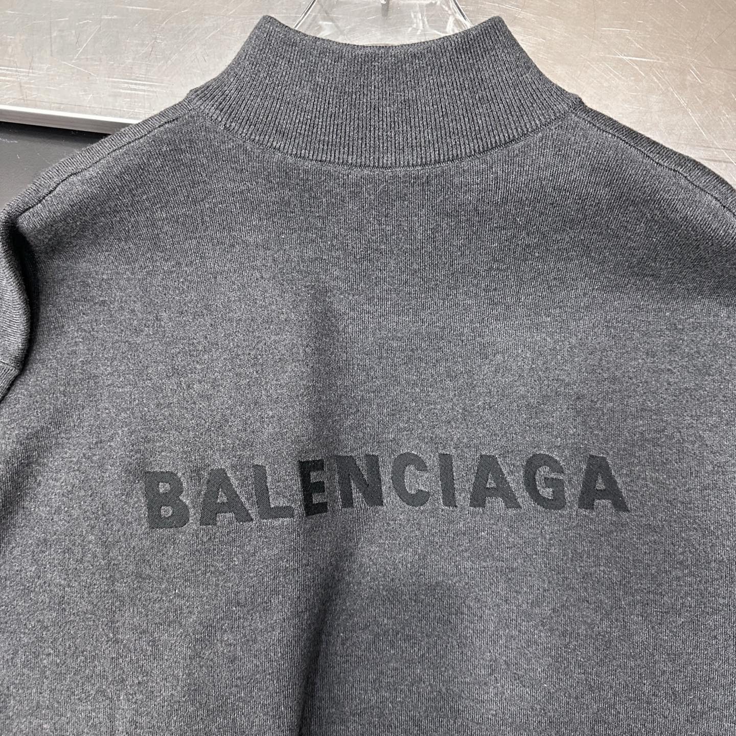 巴黎 ｜ 新款羊毛上衣，经典刺绣标，羊毛混纺纱线毛织，休闲时尚，男女同款，尺码sml