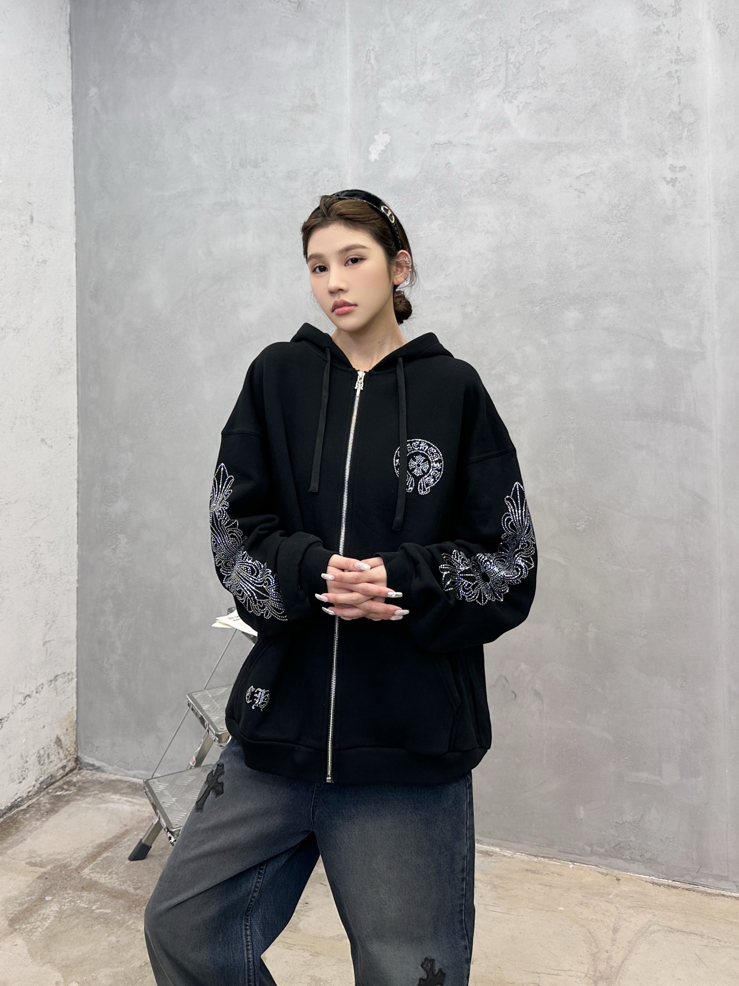 克罗心 ｜ 新款卫衣开衫，成衣洗水烫钻工艺，男女同款，尺码sml