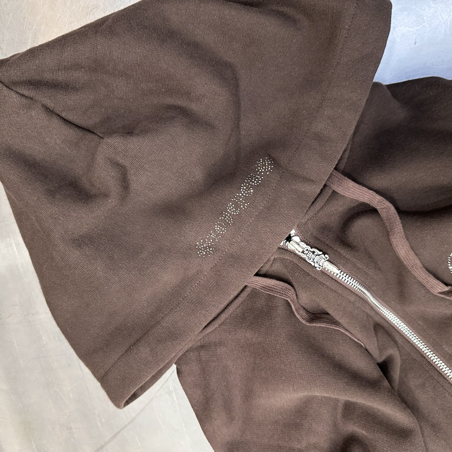 克罗心 ｜ 新款卫衣开衫，成衣洗水烫钻工艺，男女同款，尺码sml