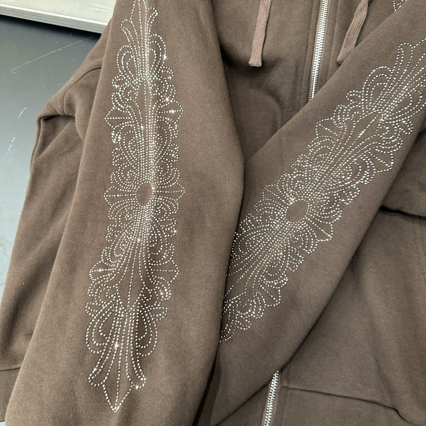 克罗心 ｜ 新款卫衣开衫，成衣洗水烫钻工艺，男女同款，尺码sml