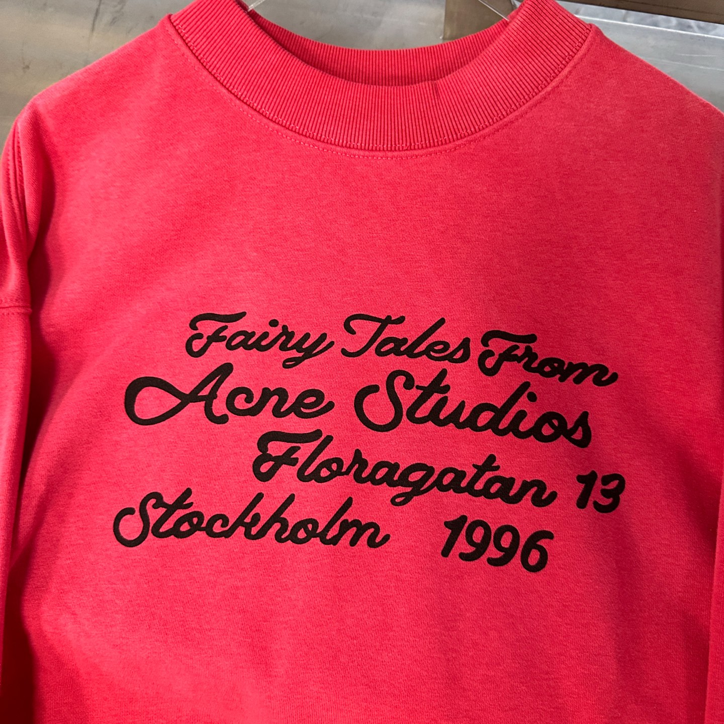 Acne ｜ 新款套头卫衣，成衣洗水炒色喷色工艺加前后印花，上下拼接假两件款式，男女同款，尺码sml