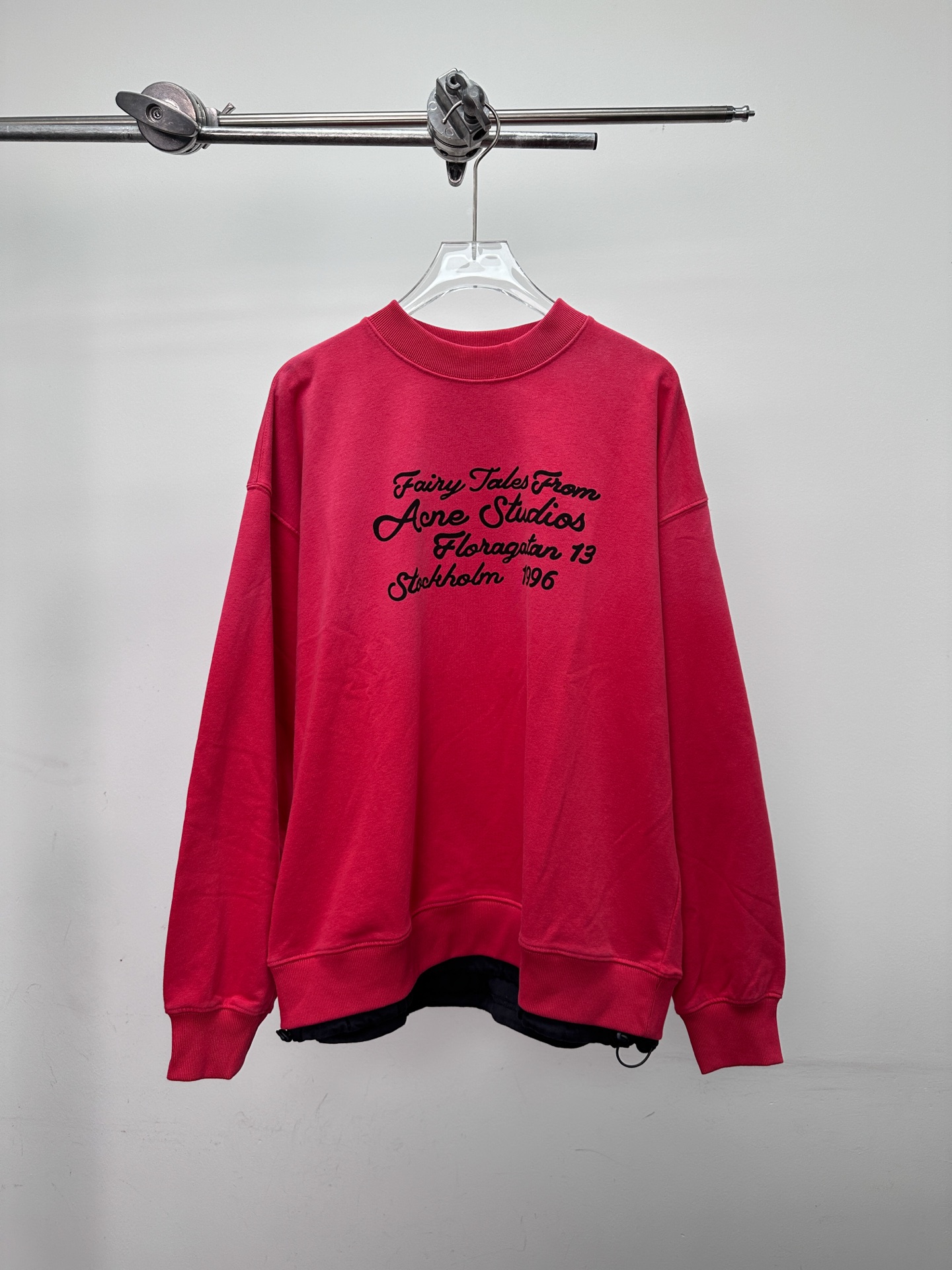 Acne ｜ 新款套头卫衣，成衣洗水炒色喷色工艺加前后印花，上下拼接假两件款式，男女同款，尺码sml