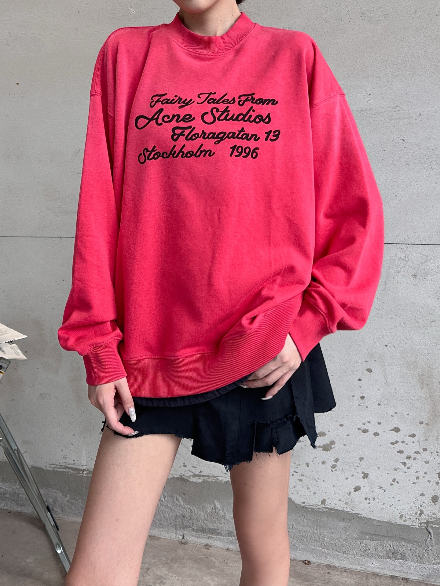 Acne ｜ 新款套头卫衣，成衣洗水炒色喷色工艺加前后印花，上下拼接假两件款式，男女同款，尺码sml