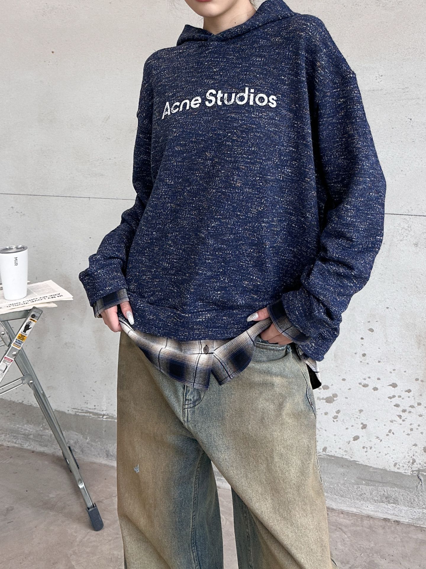 Acne ｜ 新款拼接套头卫衣，经典印花标，针梭织拼接工艺，特殊羊毛混纺面料，休闲时尚，男女同款，尺码s