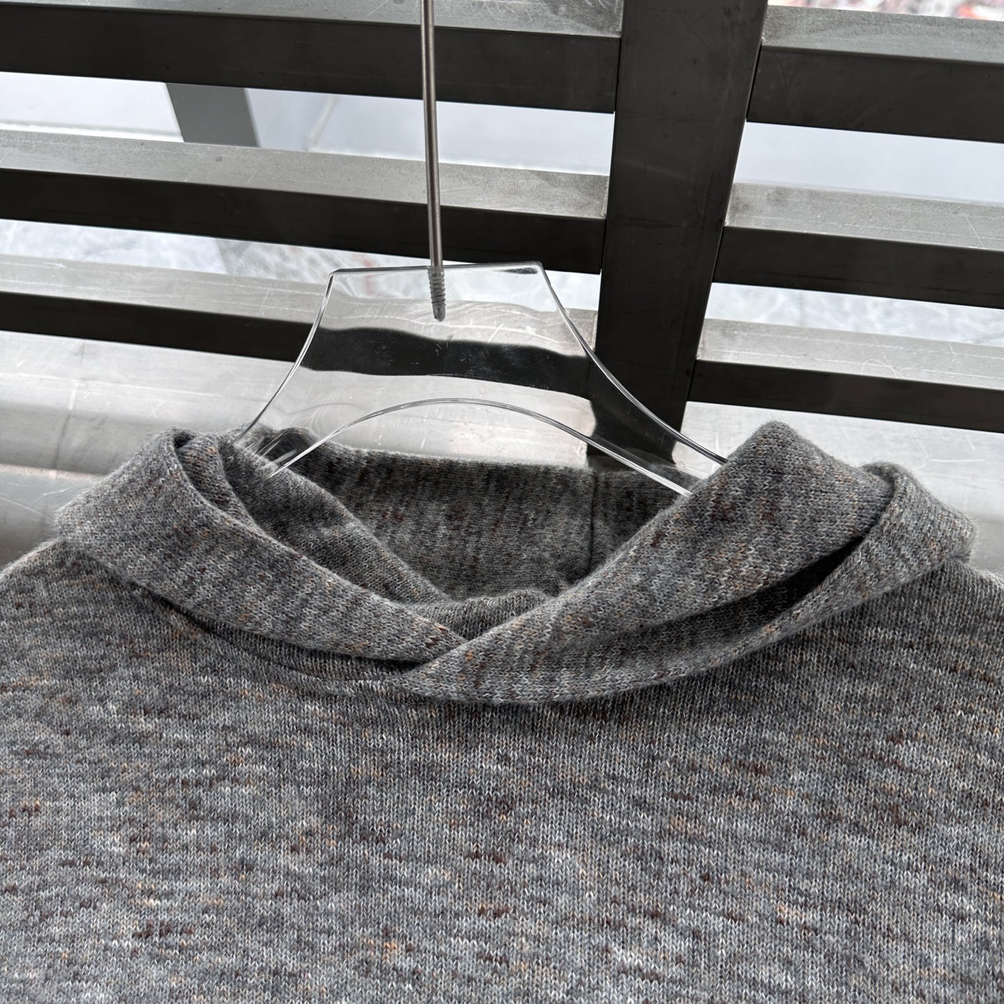 Acne ｜ 新款拼接套头卫衣，经典印花标，针梭织拼接工艺，特殊羊毛混纺面料，休闲时尚，男女同款，尺码s