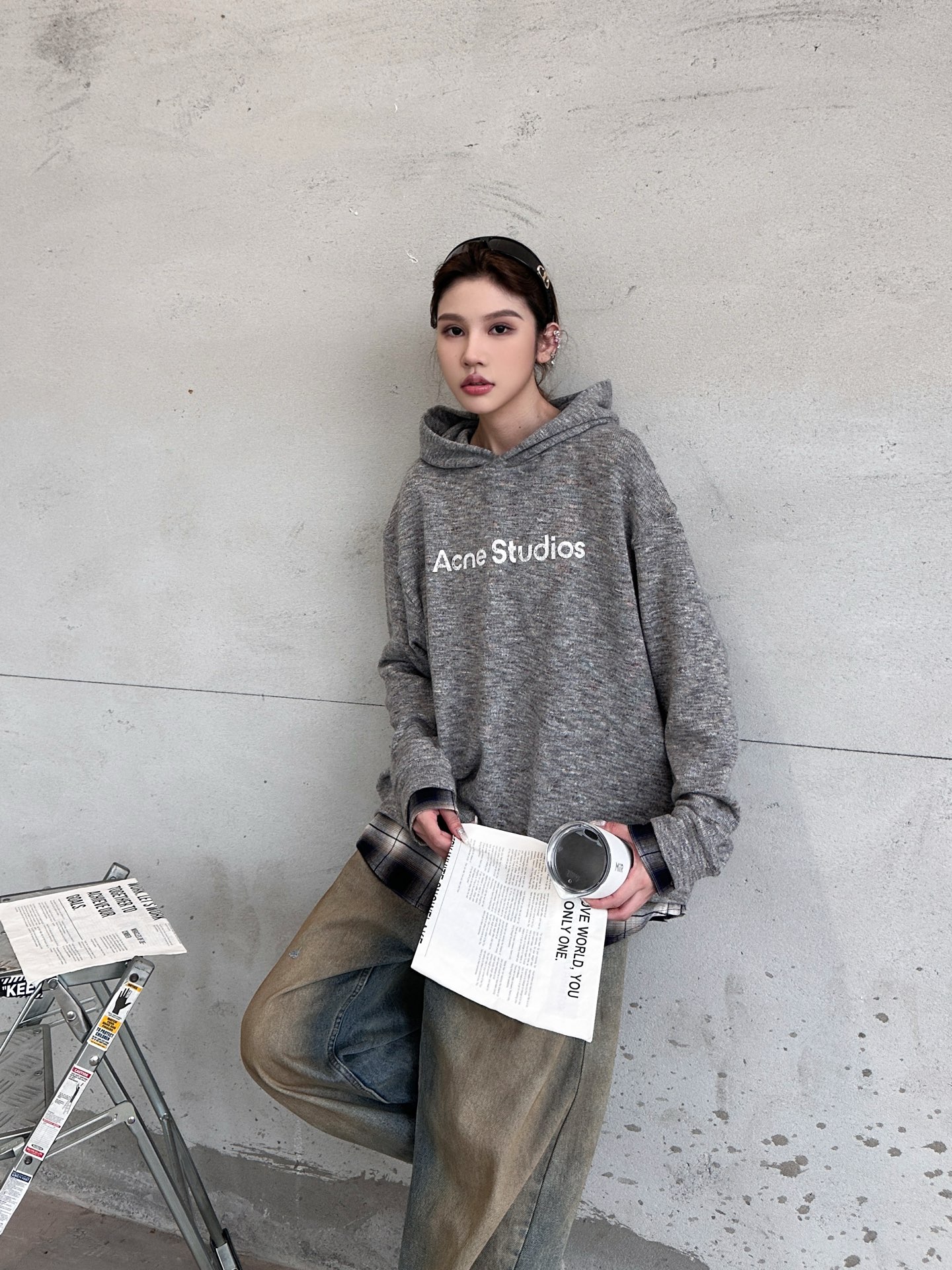 Acne ｜ 新款拼接套头卫衣，经典印花标，针梭织拼接工艺，特殊羊毛混纺面料，休闲时尚，男女同款，尺码s