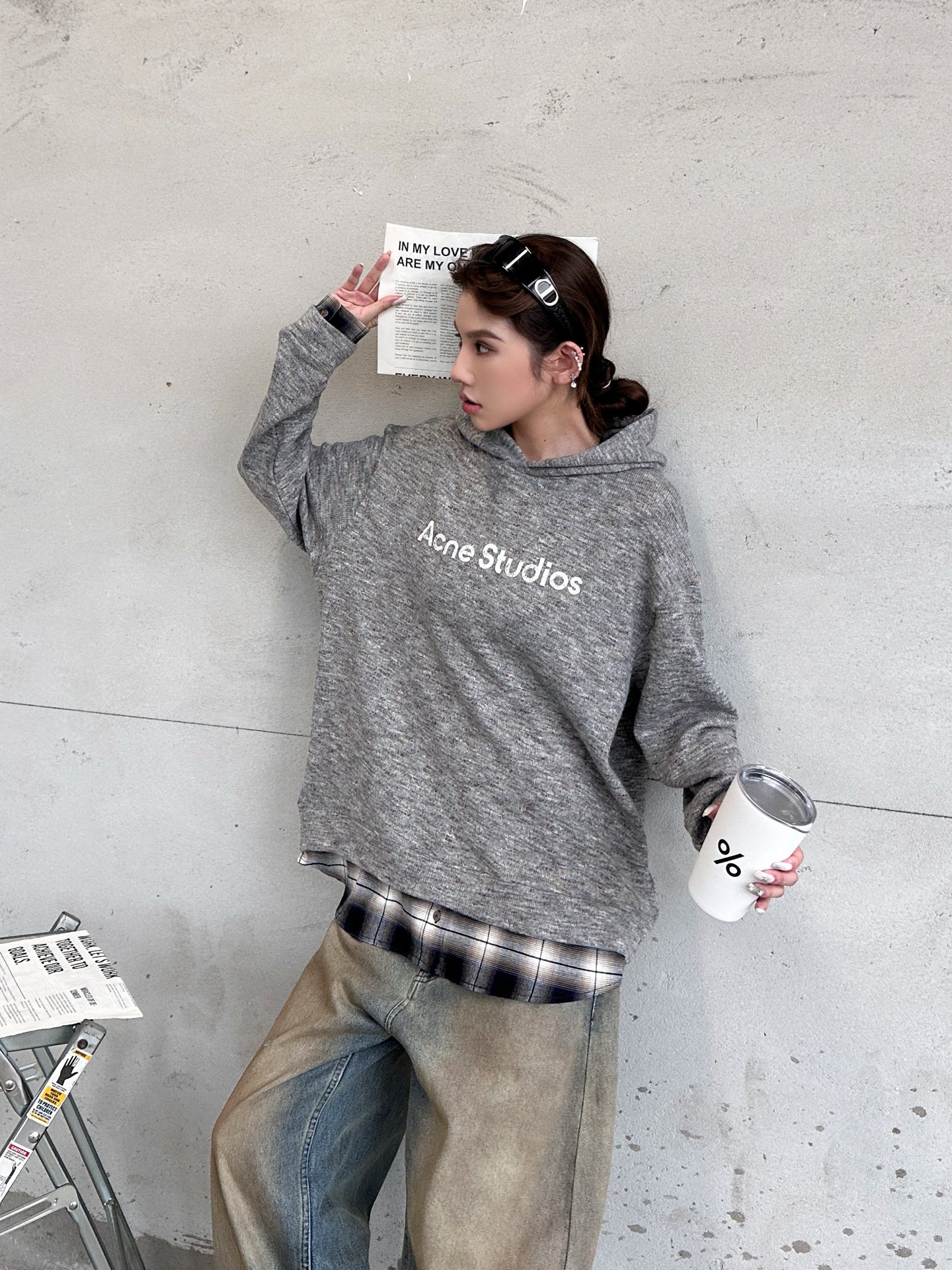 Acne ｜ 新款拼接套头卫衣，经典印花标，针梭织拼接工艺，特殊羊毛混纺面料，休闲时尚，男女同款，尺码s