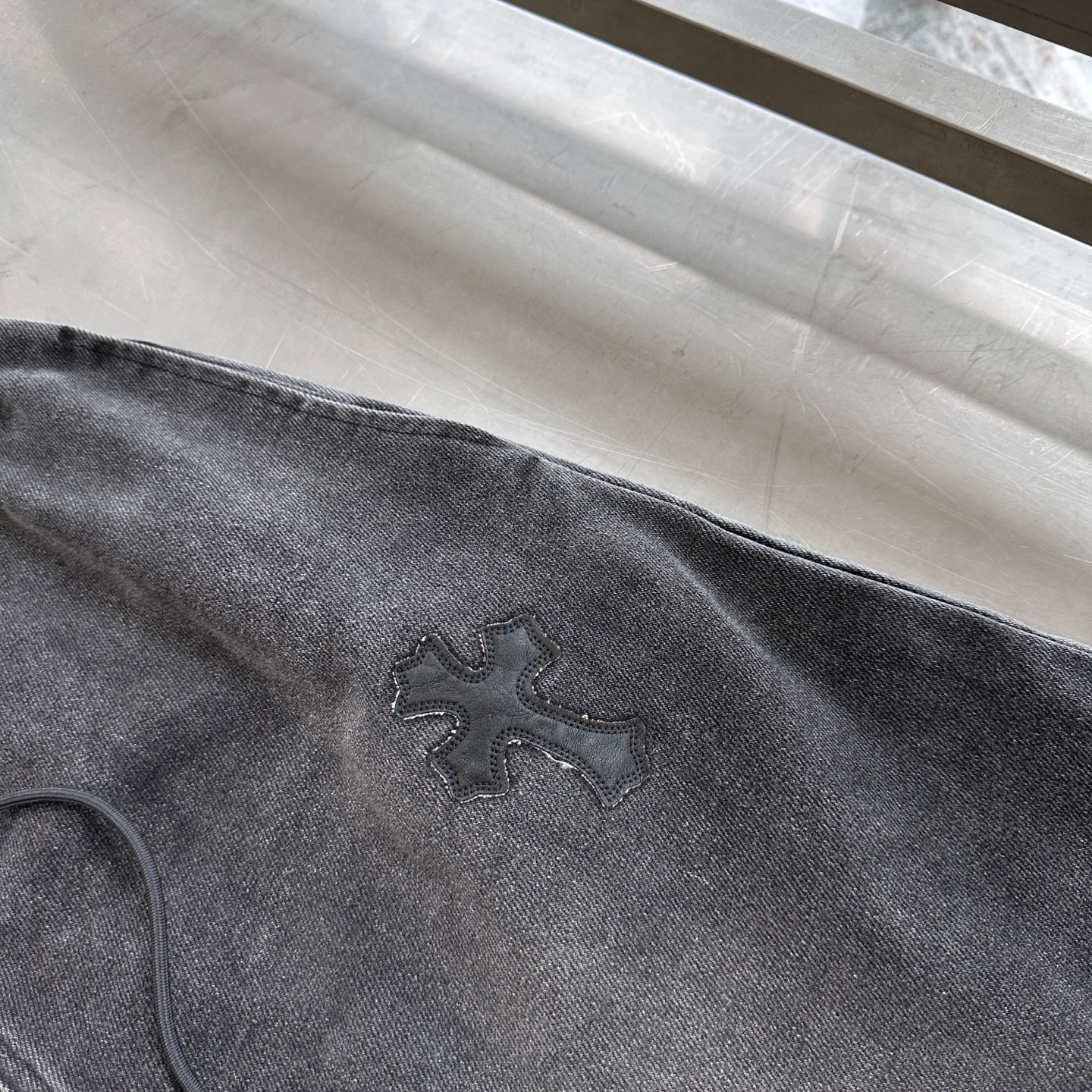 克罗心 ｜ 新款牛仔裤，成衣洗水手工刺绣十字标工艺，高密加绒牛仔面料，男女同款，尺码sml