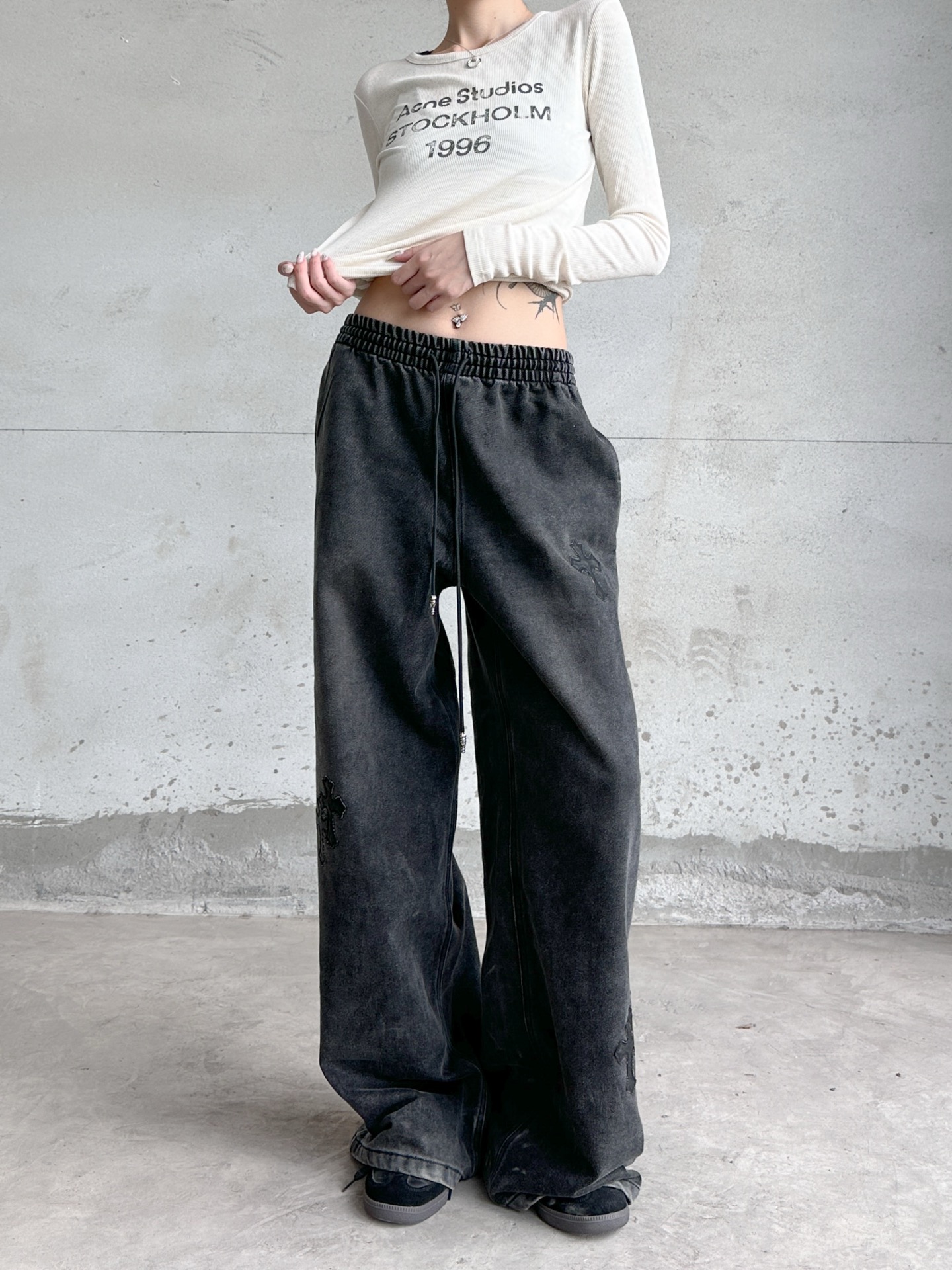 克罗心 ｜ 新款牛仔裤，成衣洗水手工刺绣十字标工艺，高密加绒牛仔面料，男女同款，尺码sml