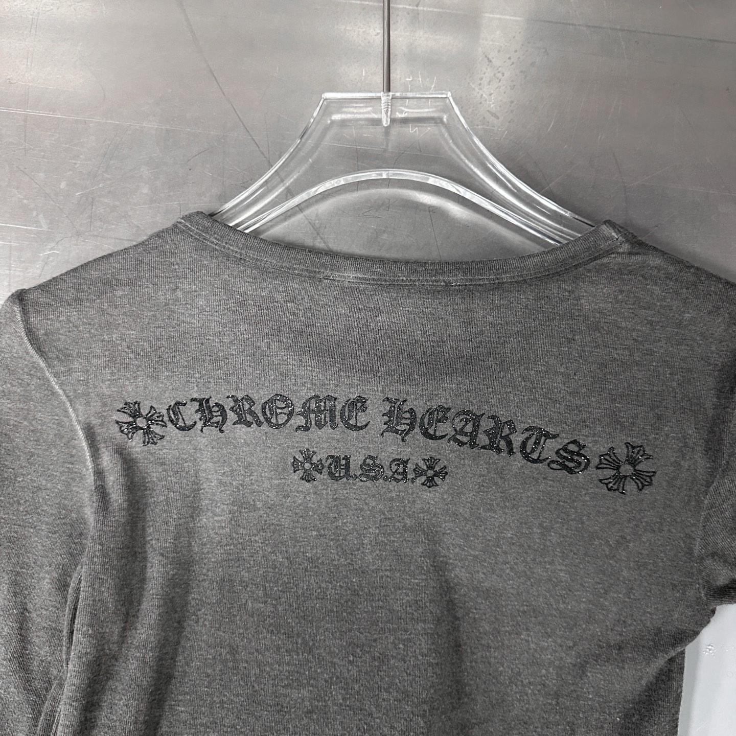 克罗心 ｜ 新款长袖打底，成衣洗水炒色工艺加5处印花，人棉混纺面料亲肤感超强，尺码sml