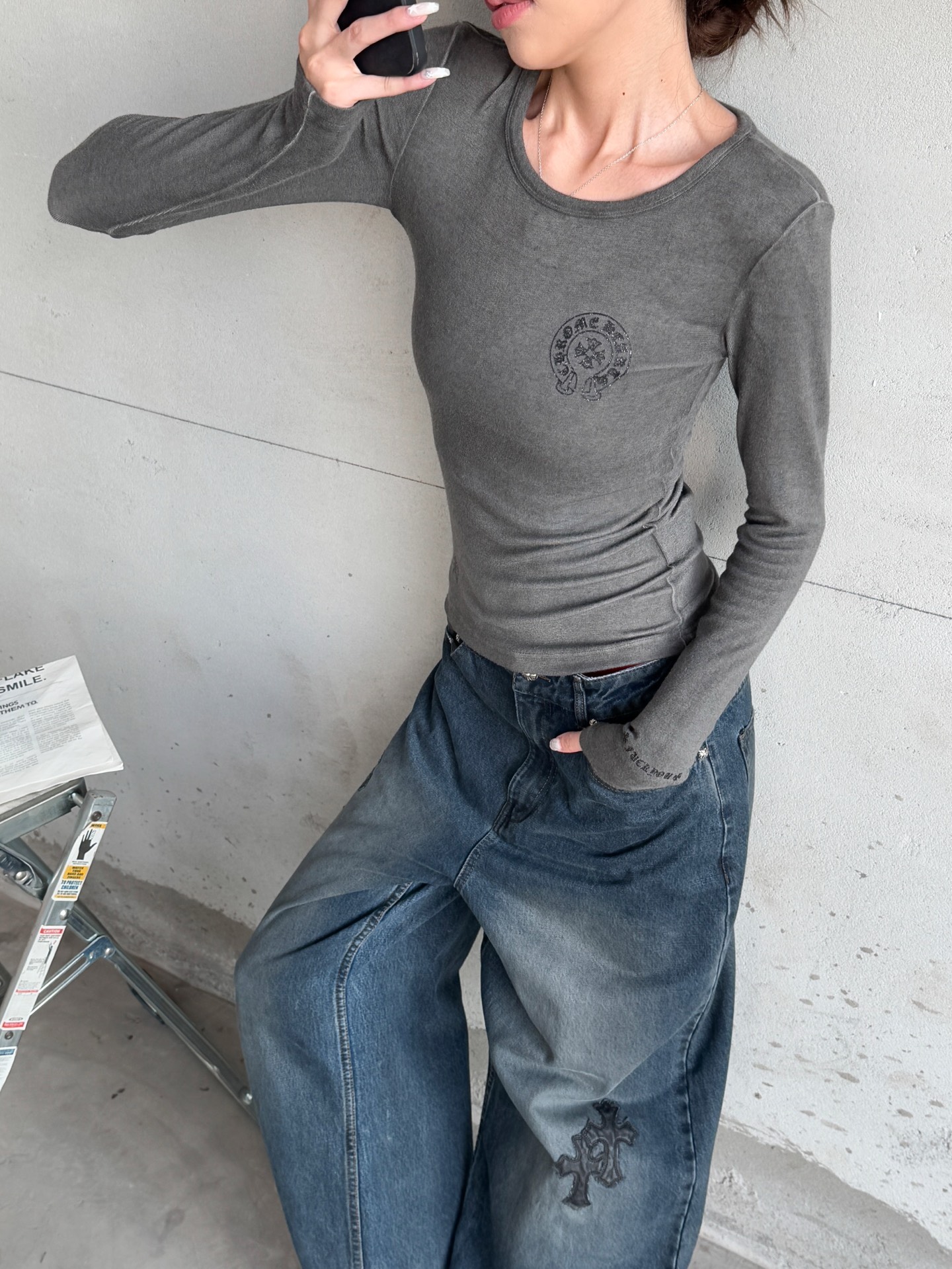 克罗心 ｜ 新款长袖打底，成衣洗水炒色工艺加5处印花，人棉混纺面料亲肤感超强，尺码sml