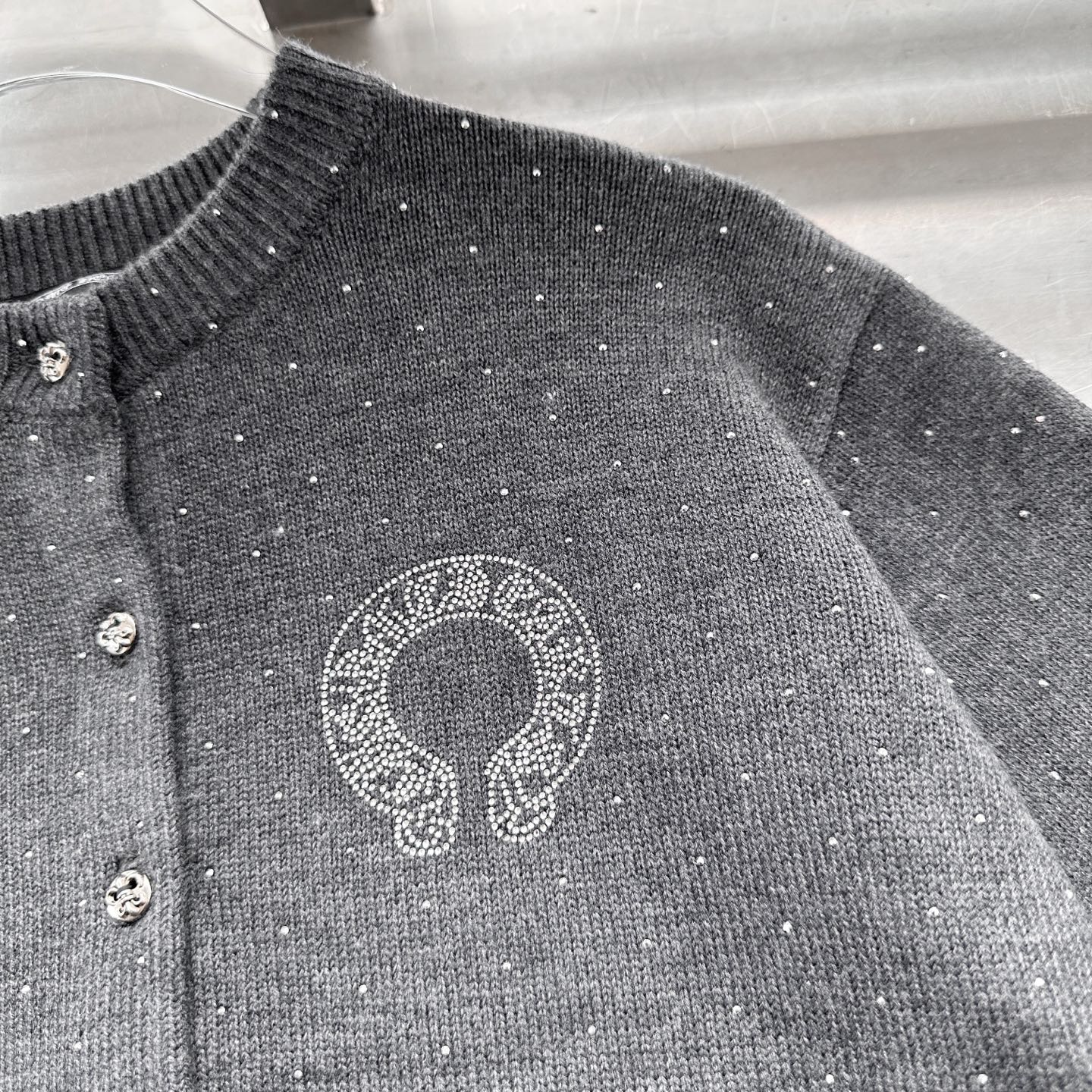 克罗心 ｜ 新款羊毛开衫，成衣烫钻工艺，羊毛混纺面料，休闲时尚，尺码sml