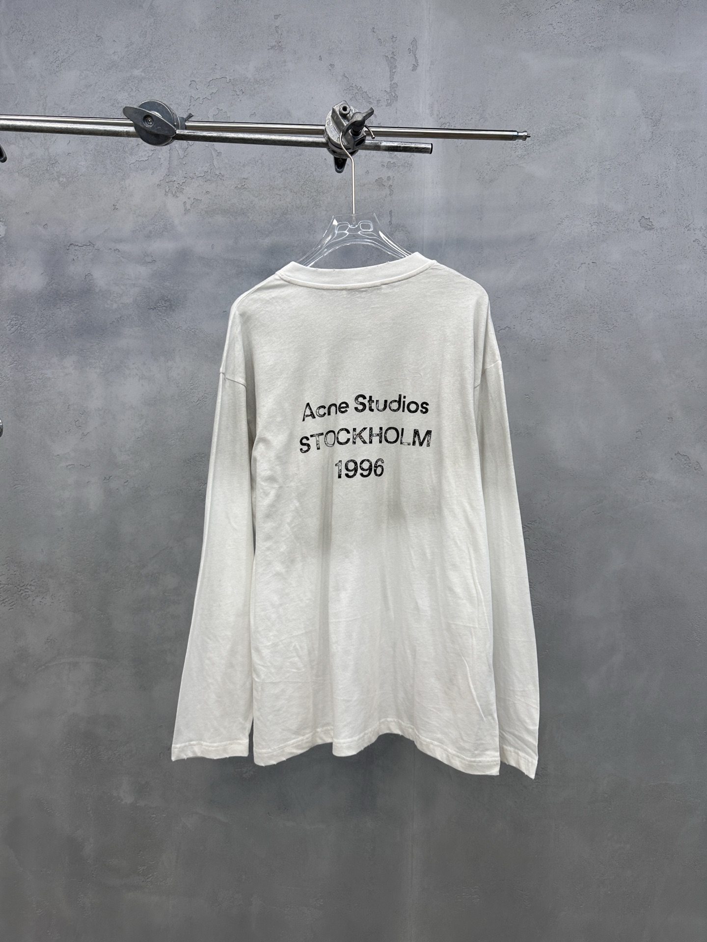 Acne ｜ 新款长袖t，成衣洗水喷色吊磨工艺加印花，日本进口亚麻棉面料，男女同款，尺码sml