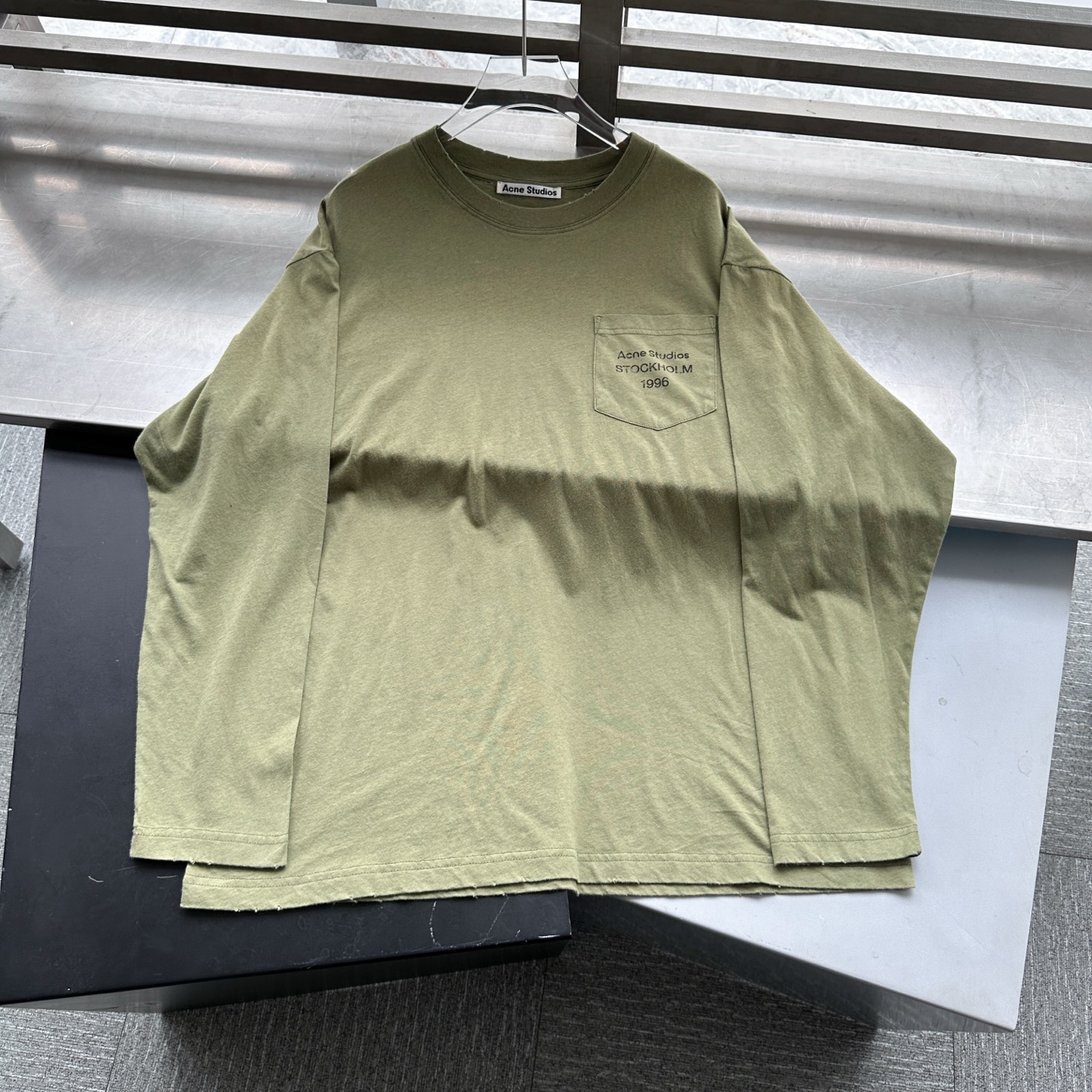 Acne ｜ 新款长袖t，成衣洗水喷色吊磨工艺加印花，日本进口亚麻棉面料，男女同款，尺码sml