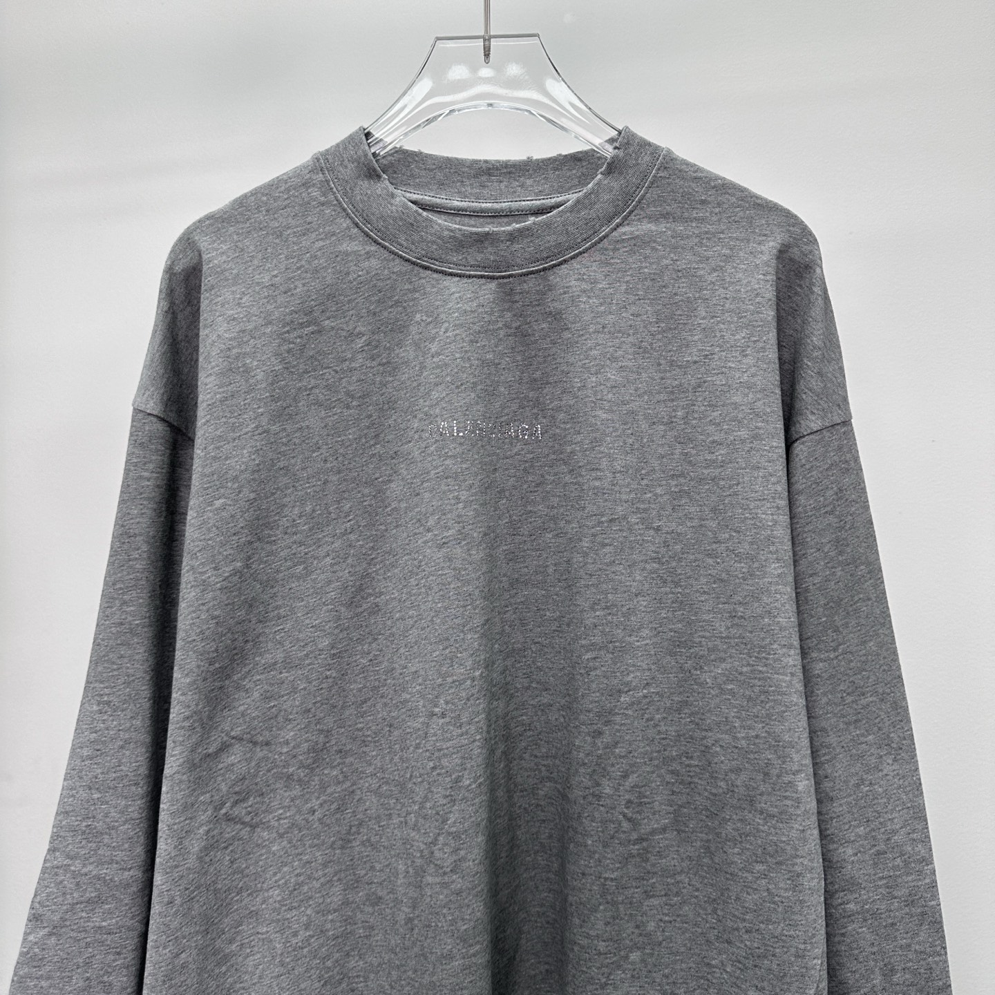 🌾巴黎 ｜ 新款长袖t，成衣洗水喷色工艺加成衣烫钻，男女同款，尺码sml